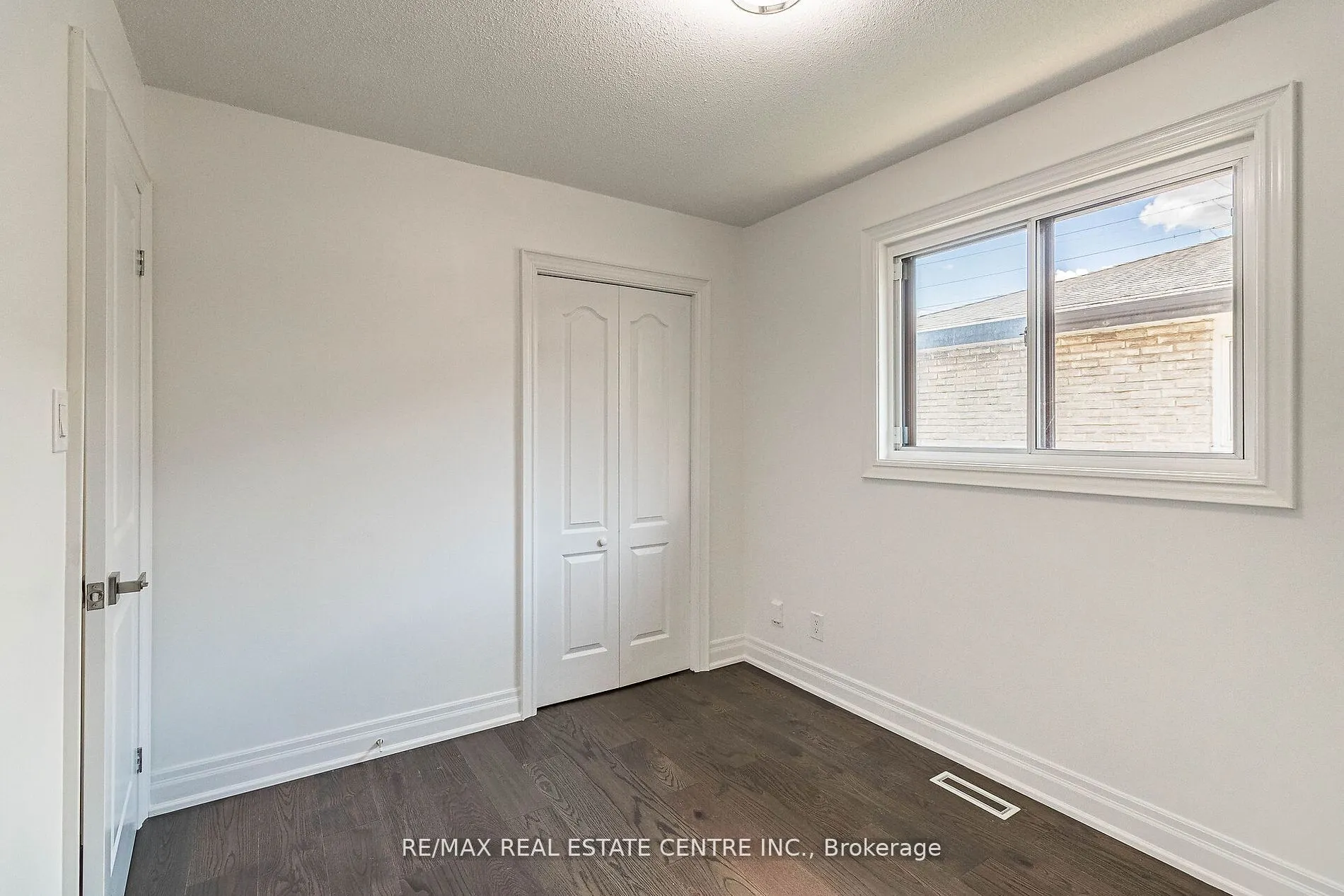 114 Sexton Crescent