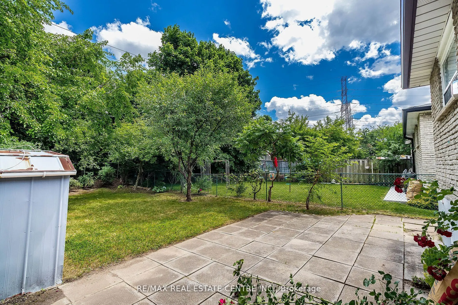114 Sexton Crescent