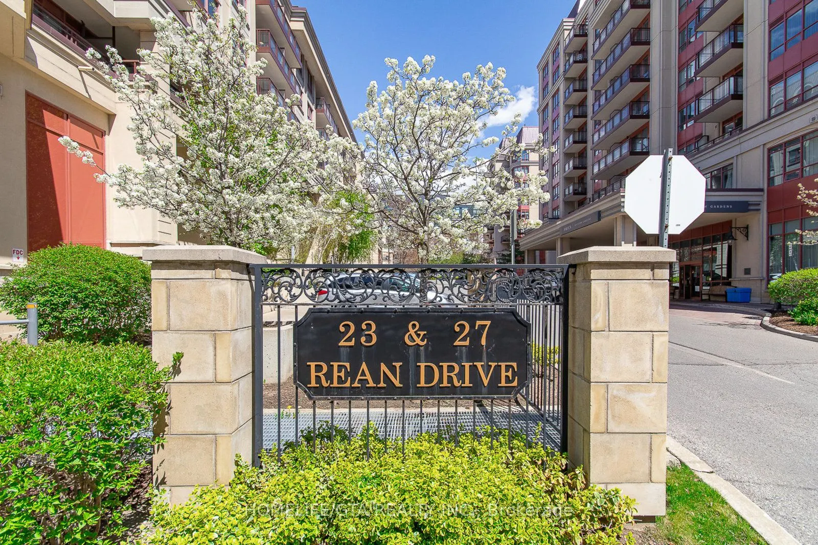 27 Rean Drive #524