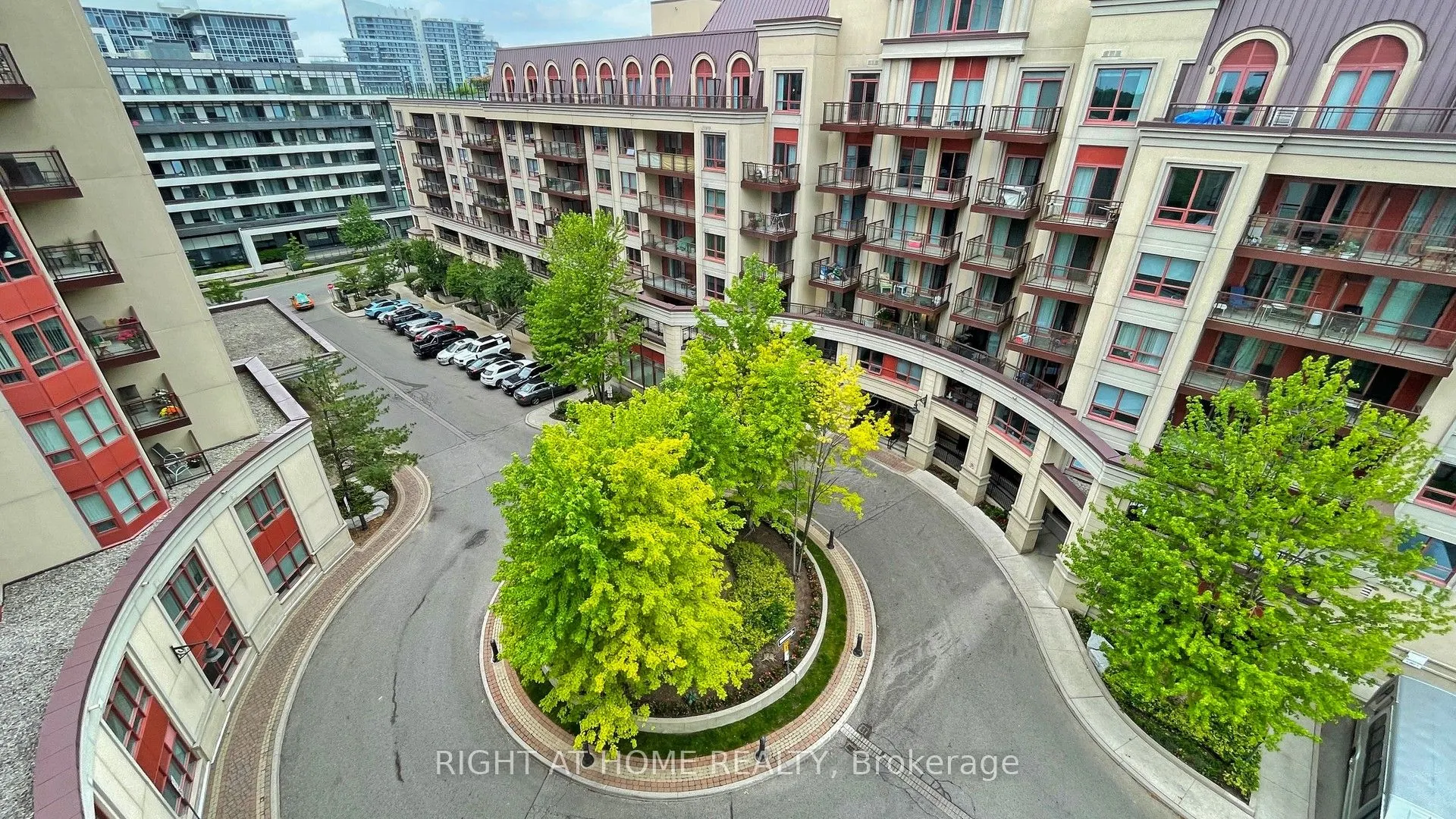 23 Rean Drive, #701