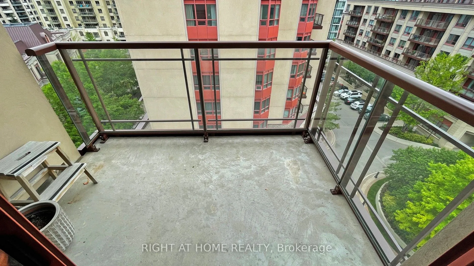 23 Rean Drive, #701