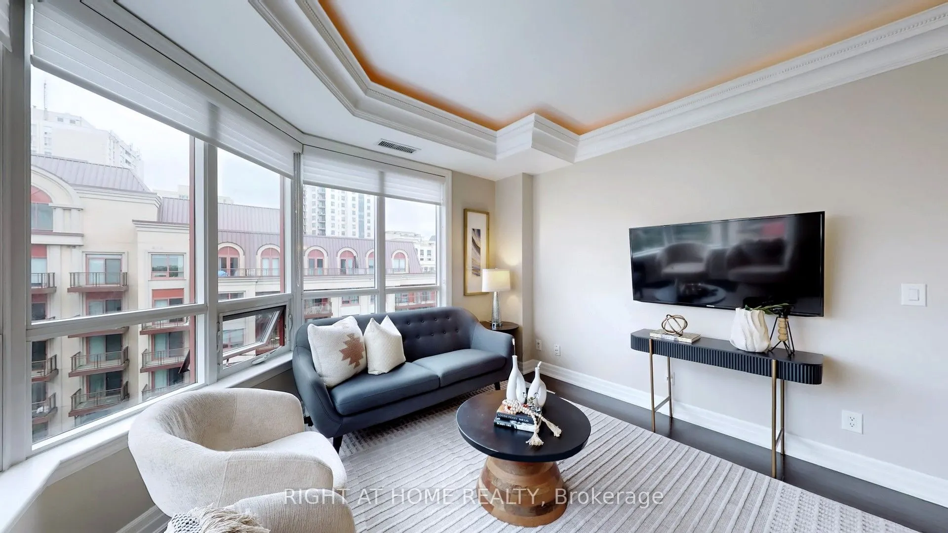 23 Rean Drive, #701