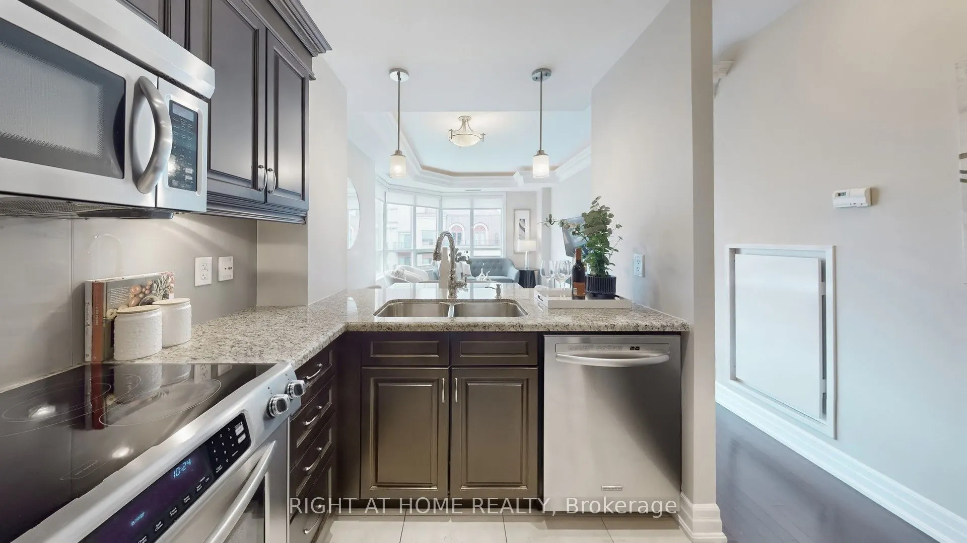 23 Rean Drive, #701