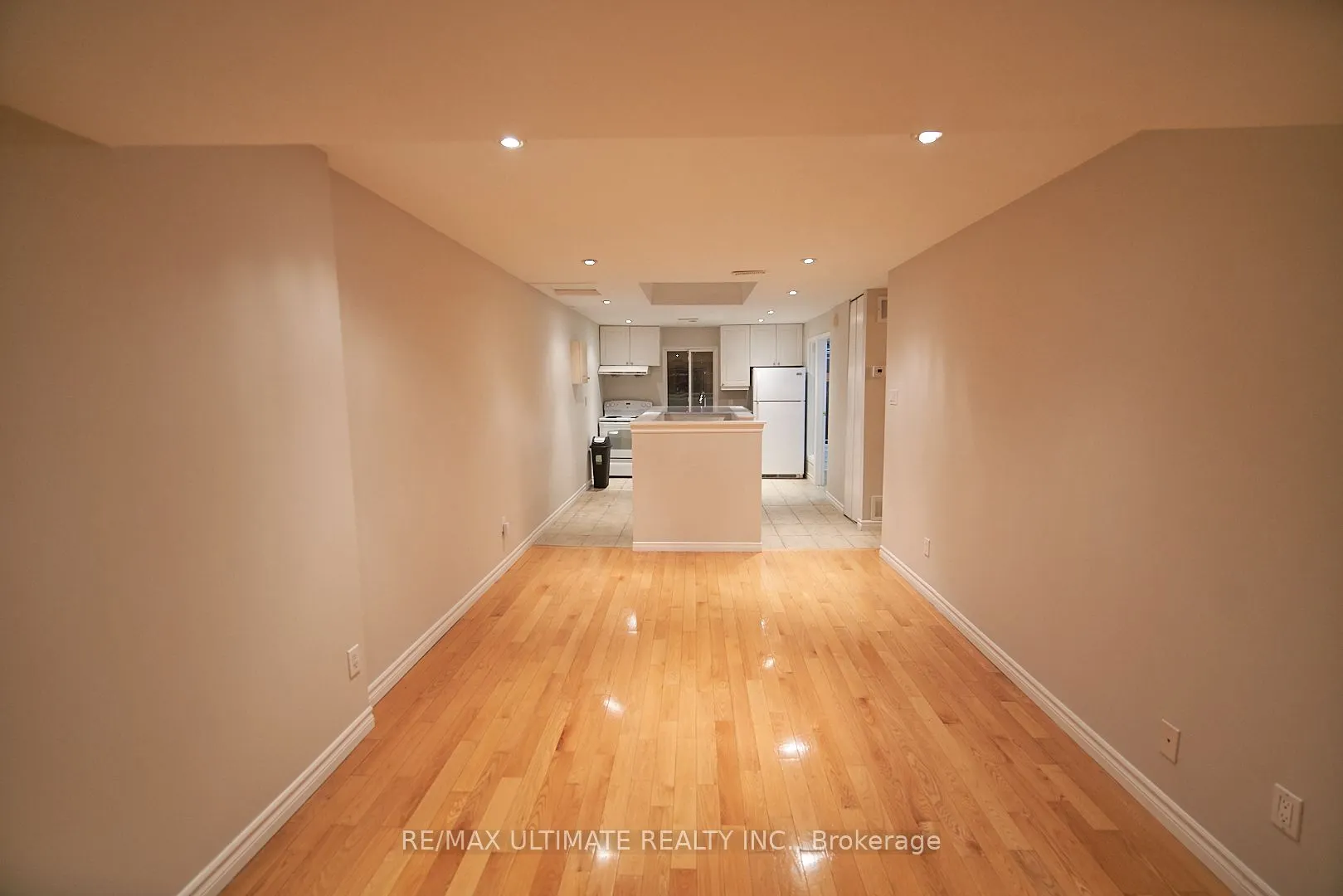 35 Longboat Avenue, #Upper