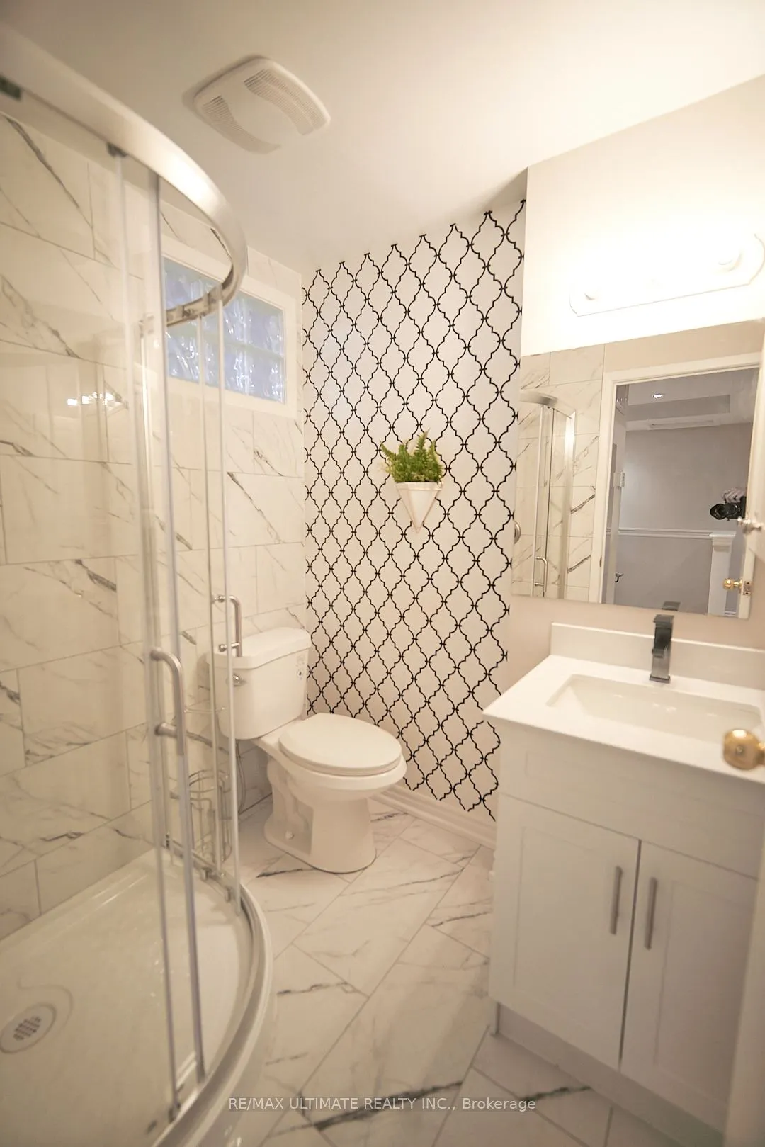 35 Longboat Avenue, #Upper