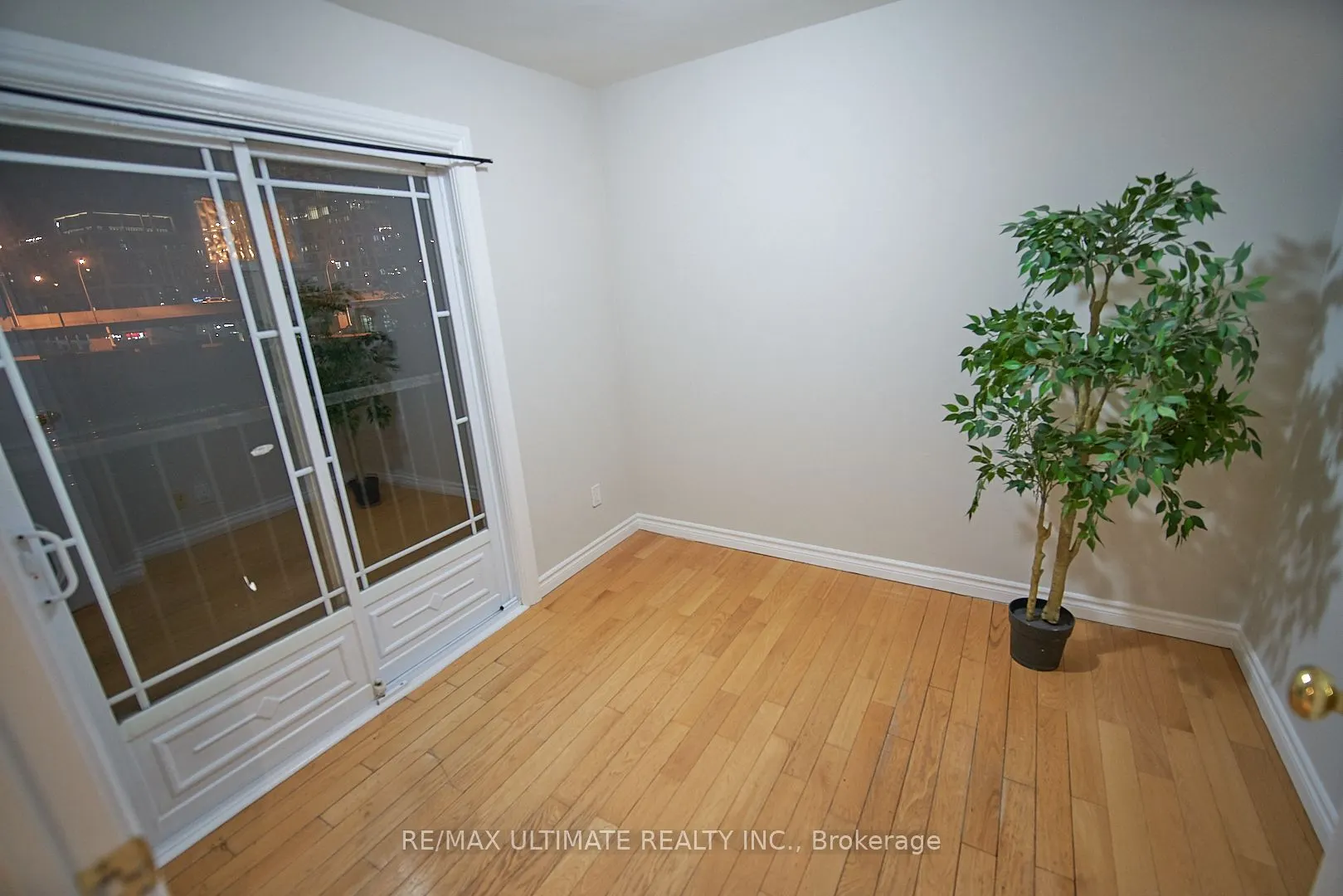 35 Longboat Avenue, #Upper