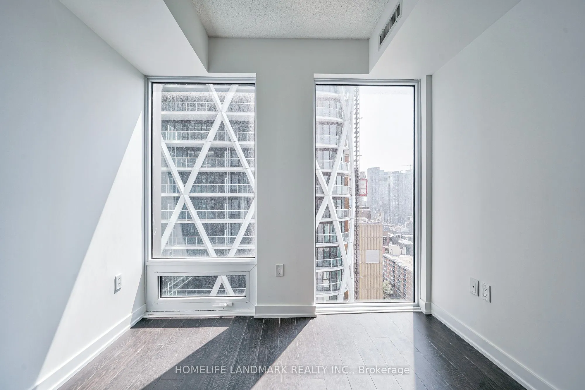 238 Simcoe Street, #1908