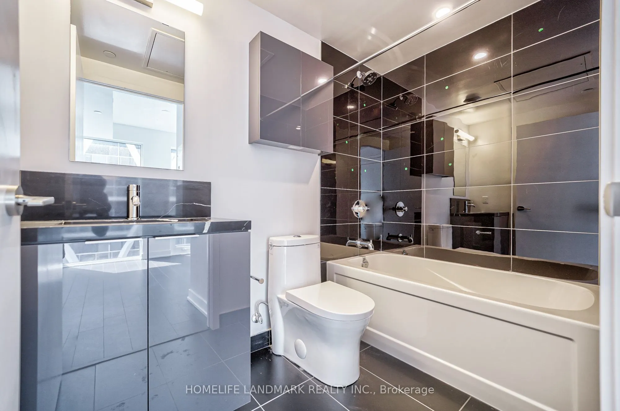 238 Simcoe Street, #1908