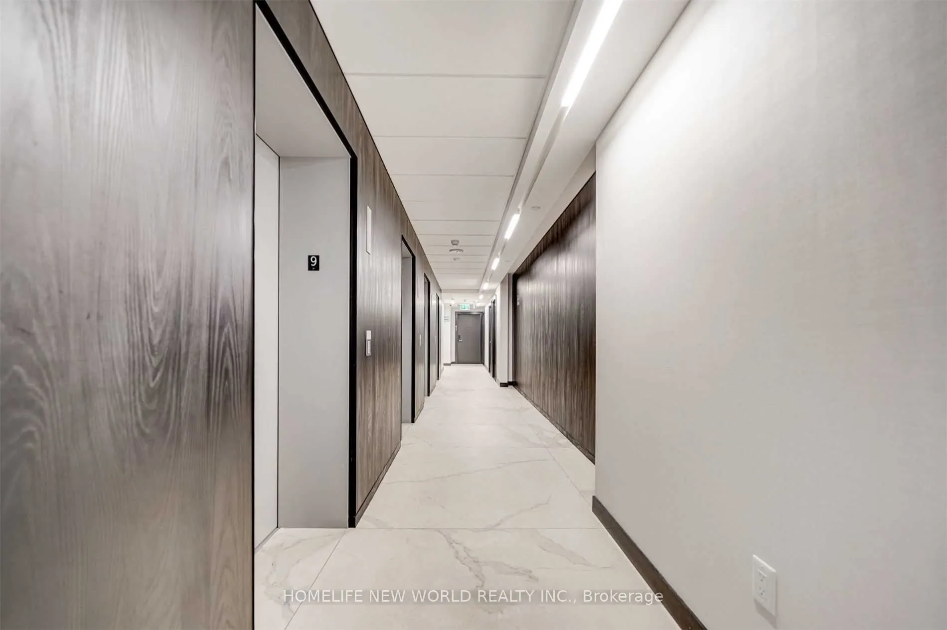 77 Shuter Street, #909