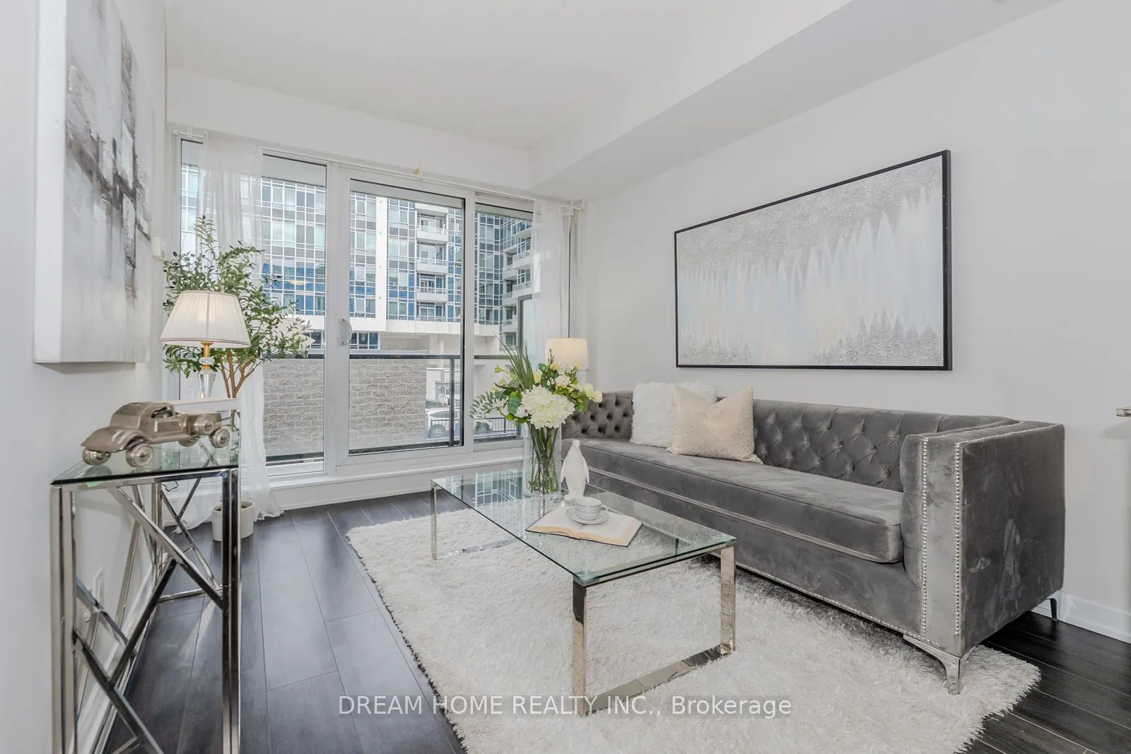 18 Rean Drive, #301