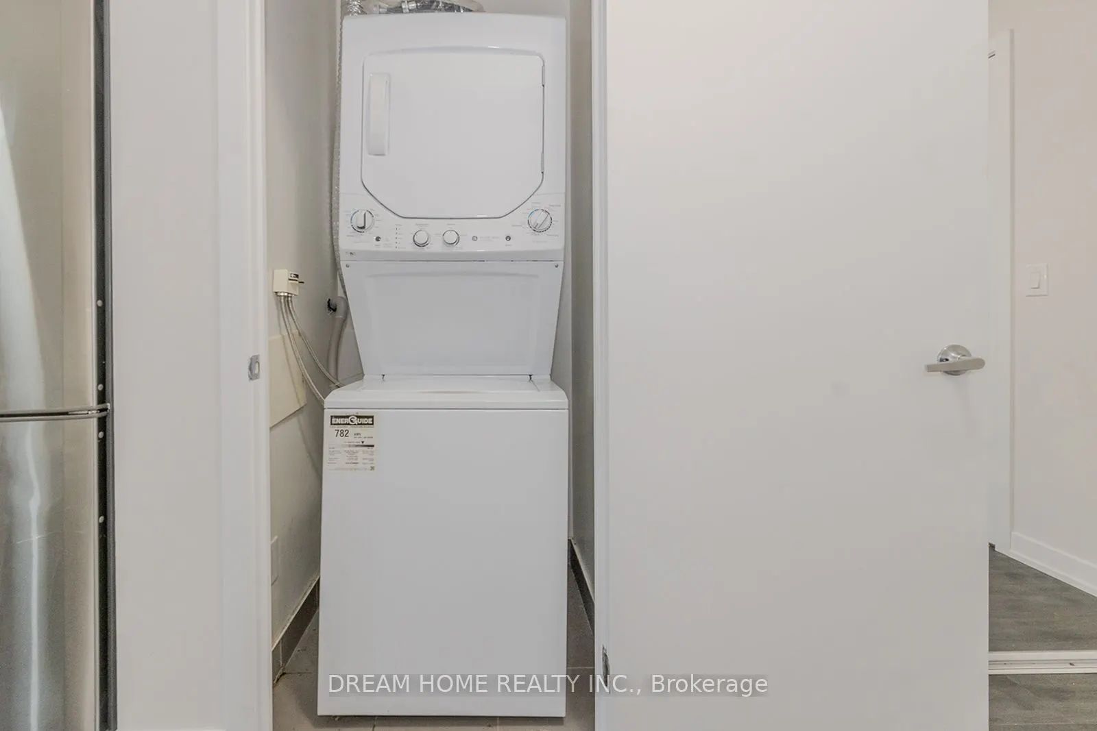 18 Rean Drive, #301