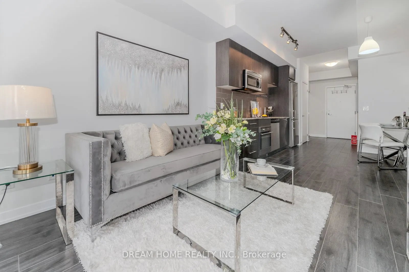 18 Rean Drive, #301