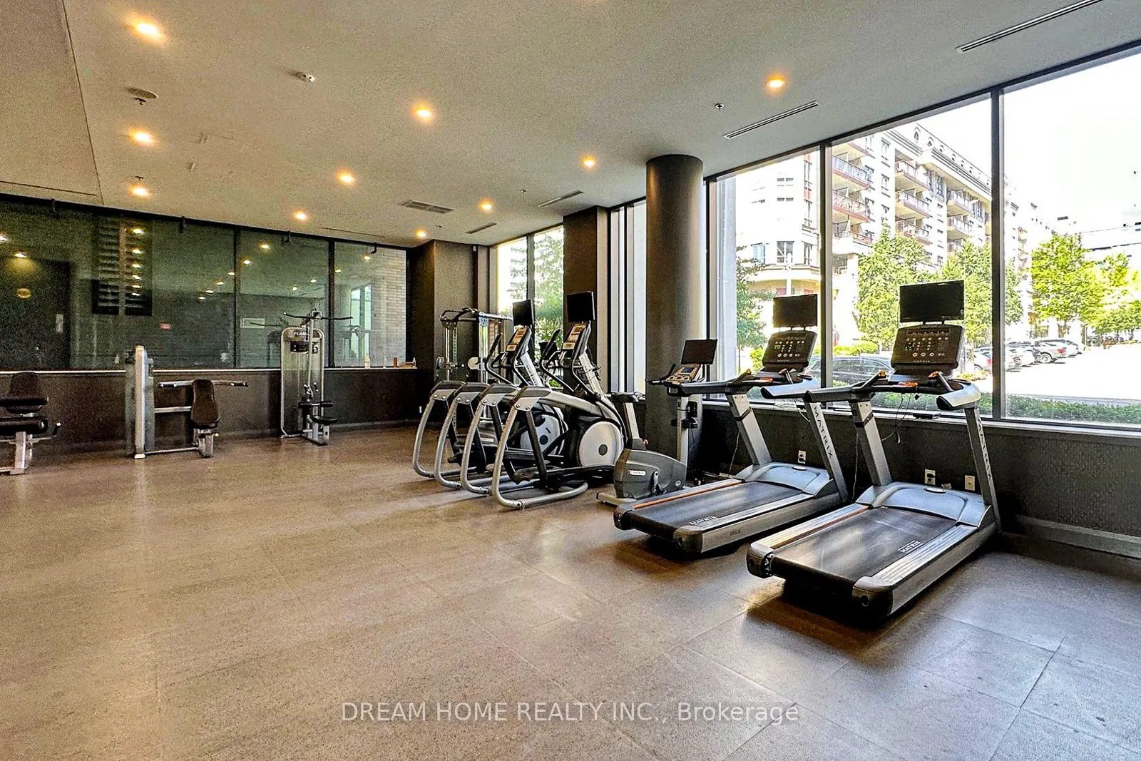 18 Rean Drive, #301