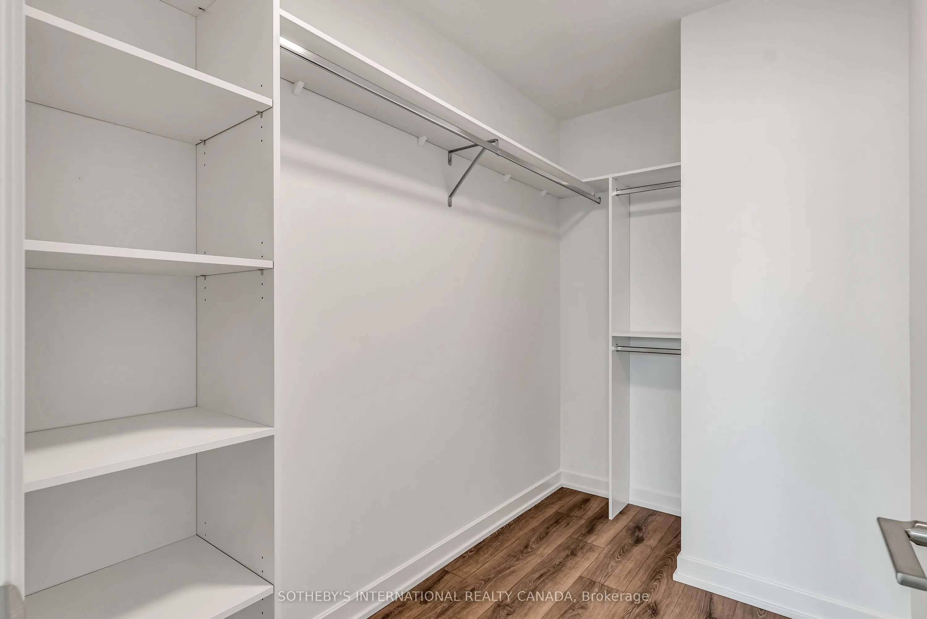 88 Bathurst Street, #1122