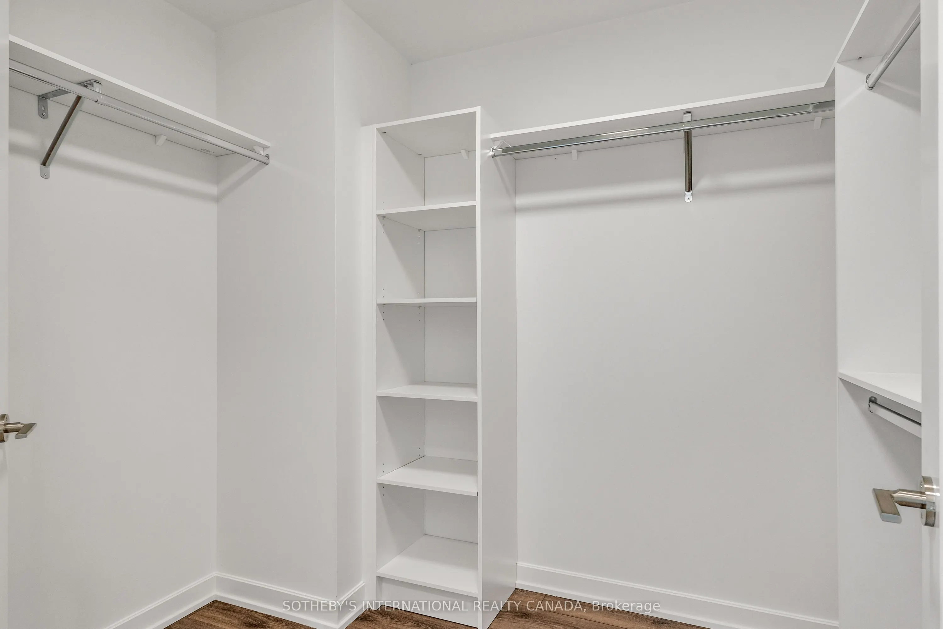 88 Bathurst Street, #1122