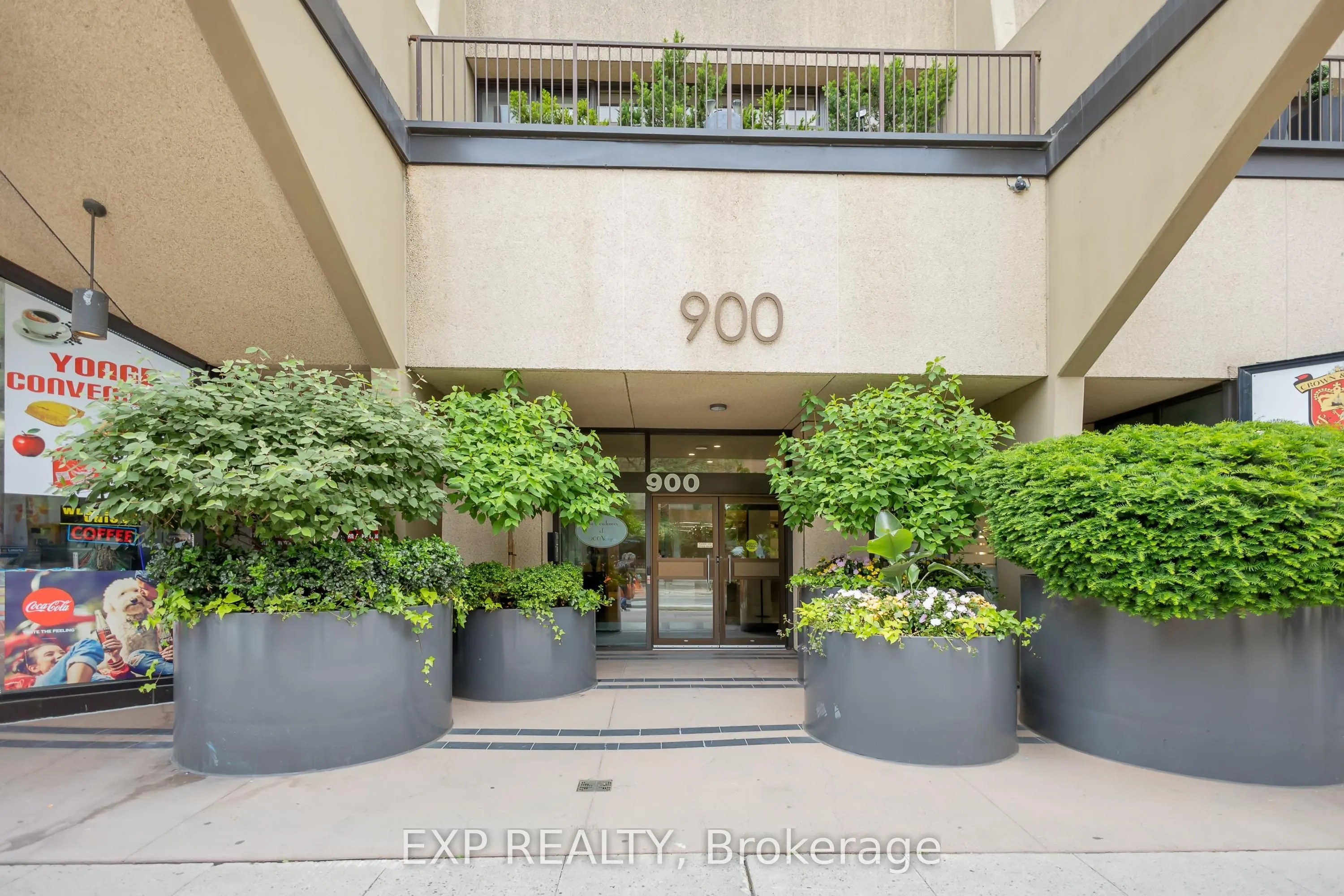 900 Yonge Street, #601