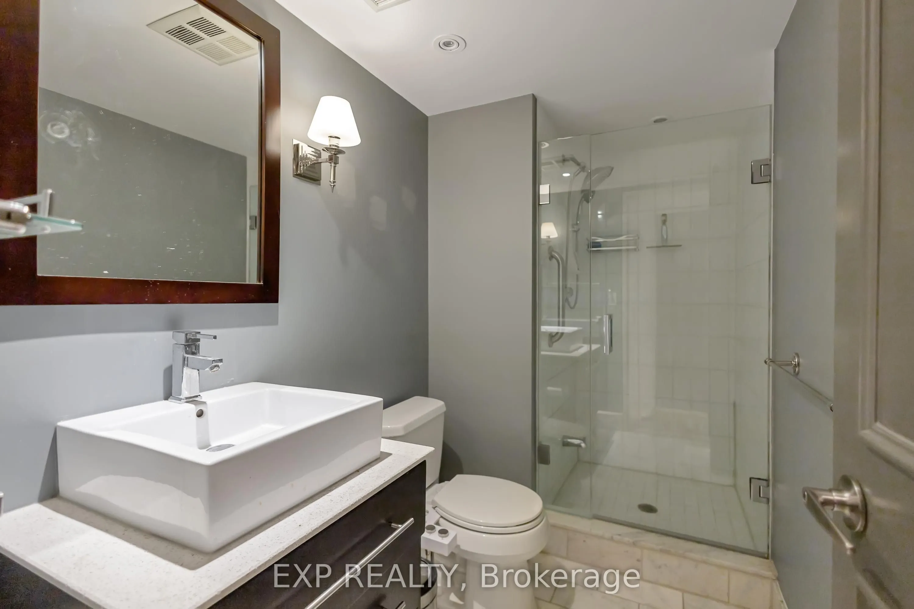 900 Yonge Street, #601