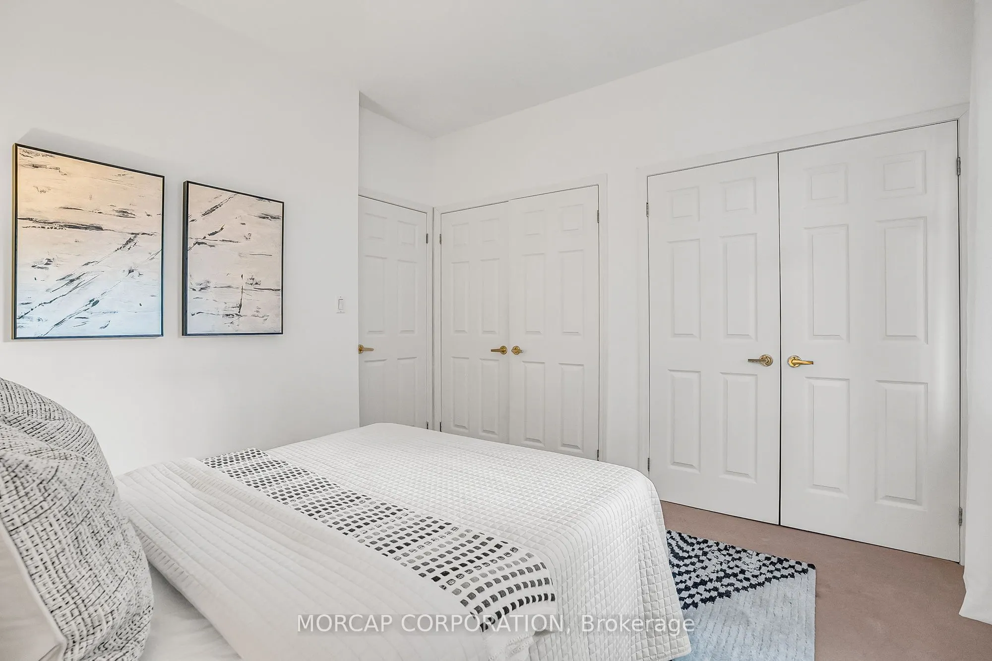 600 Eglinton Avenue E, #109