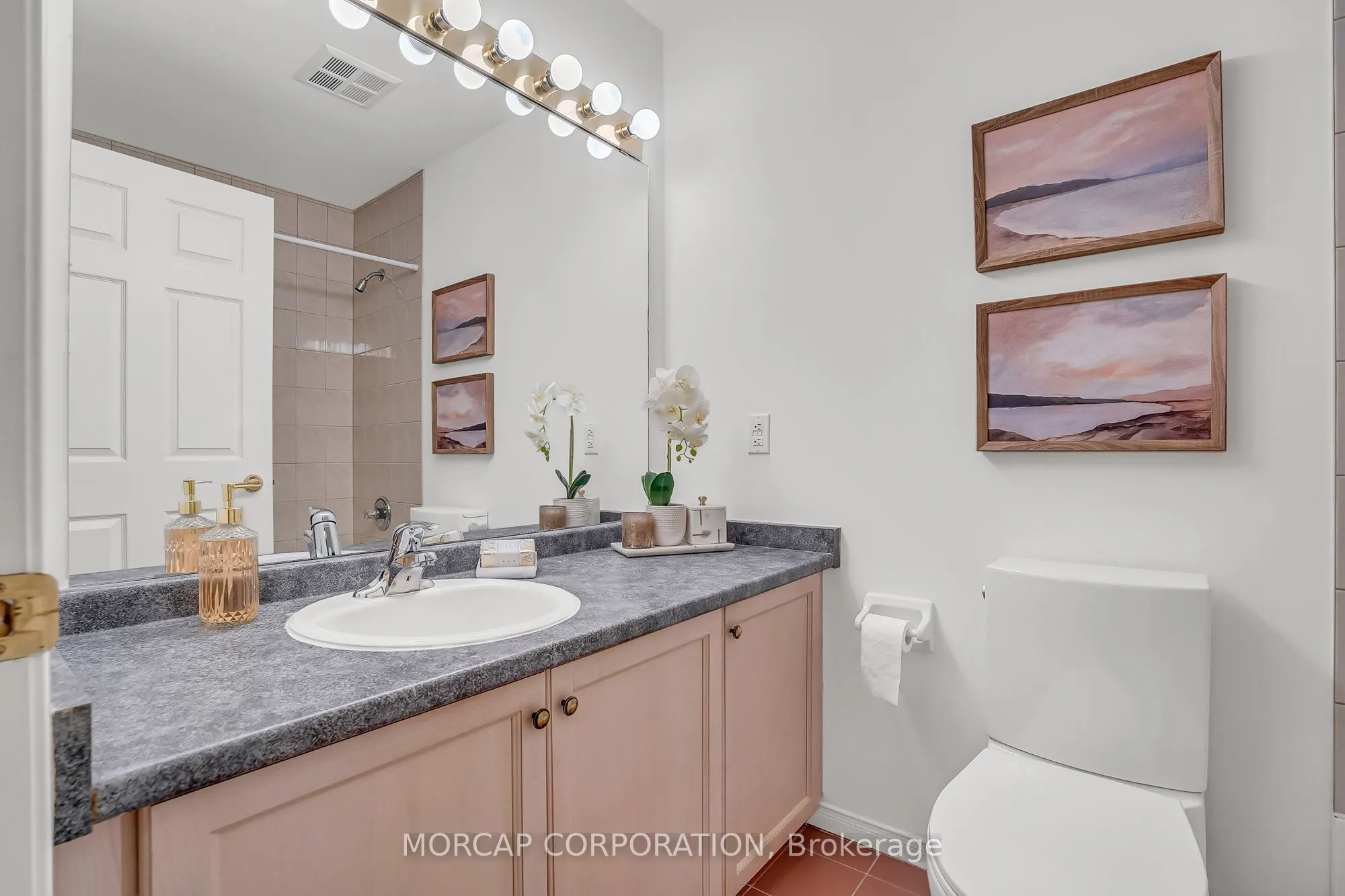 600 Eglinton Avenue E, #109