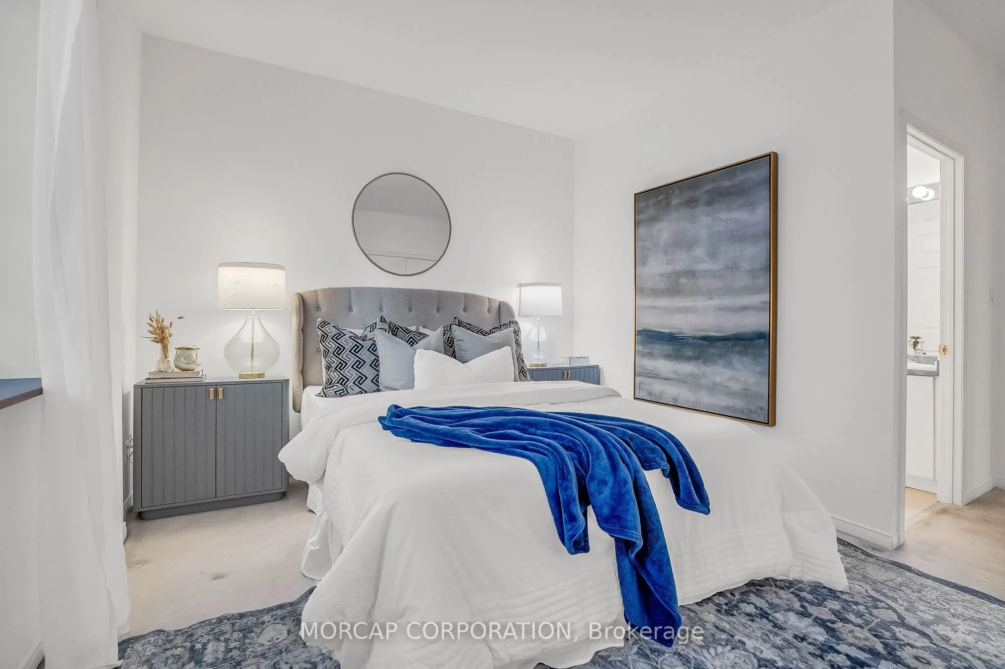 600 Eglinton Avenue E, #109