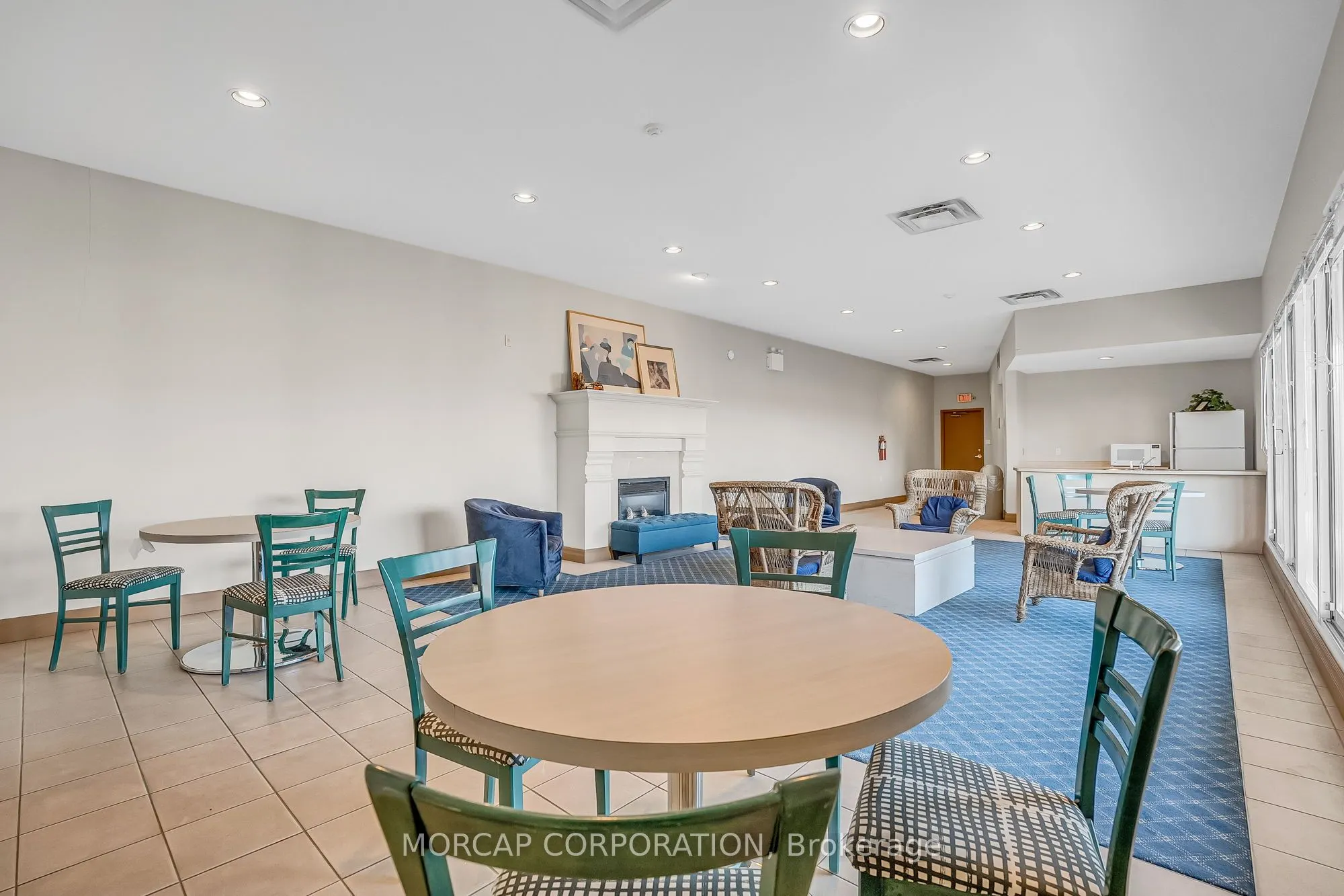 600 Eglinton Avenue E, #109