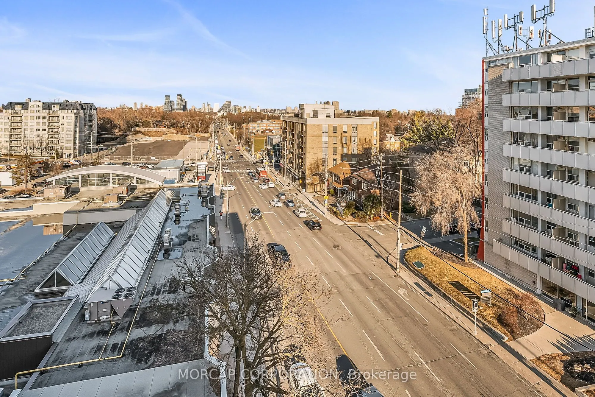 600 Eglinton Avenue E, #109