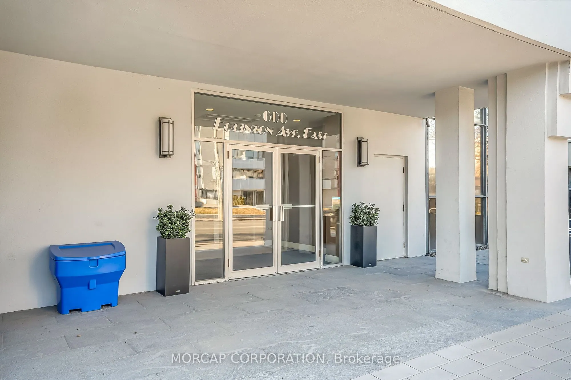 600 Eglinton Avenue E, #109