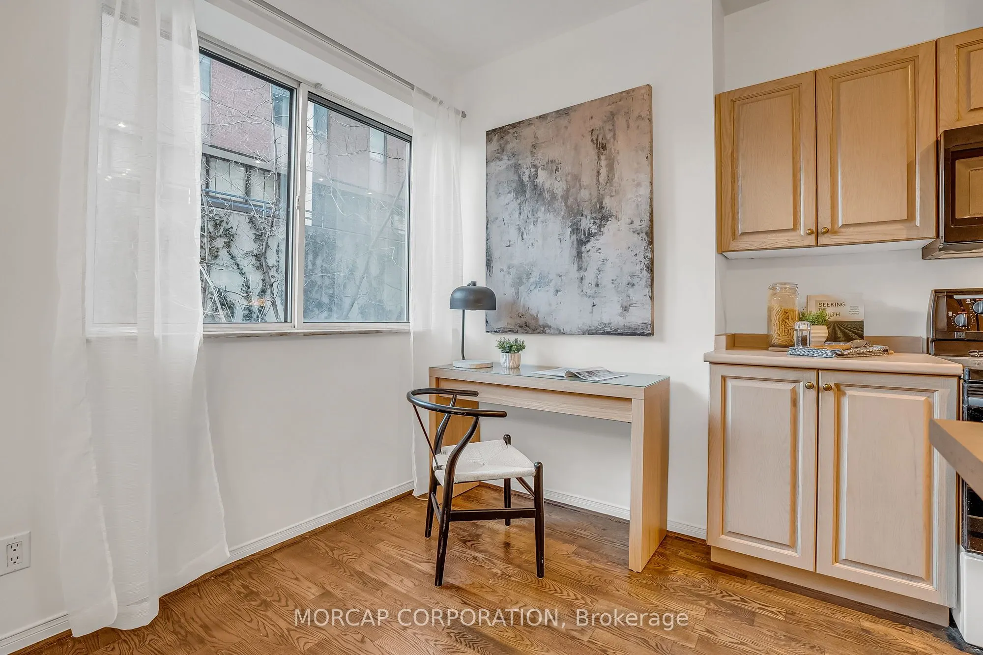 600 Eglinton Avenue E, #109