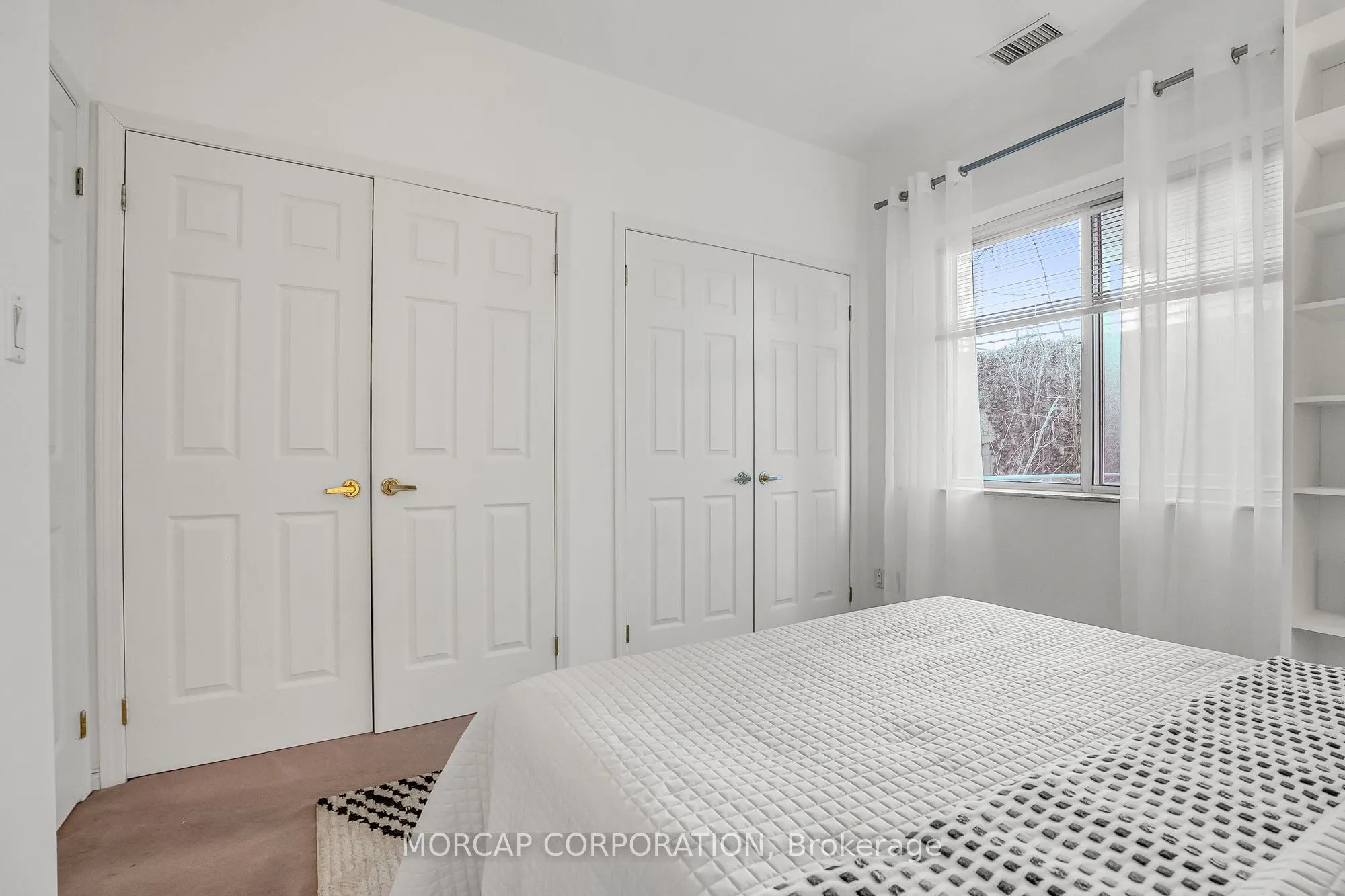 600 Eglinton Avenue E, #109