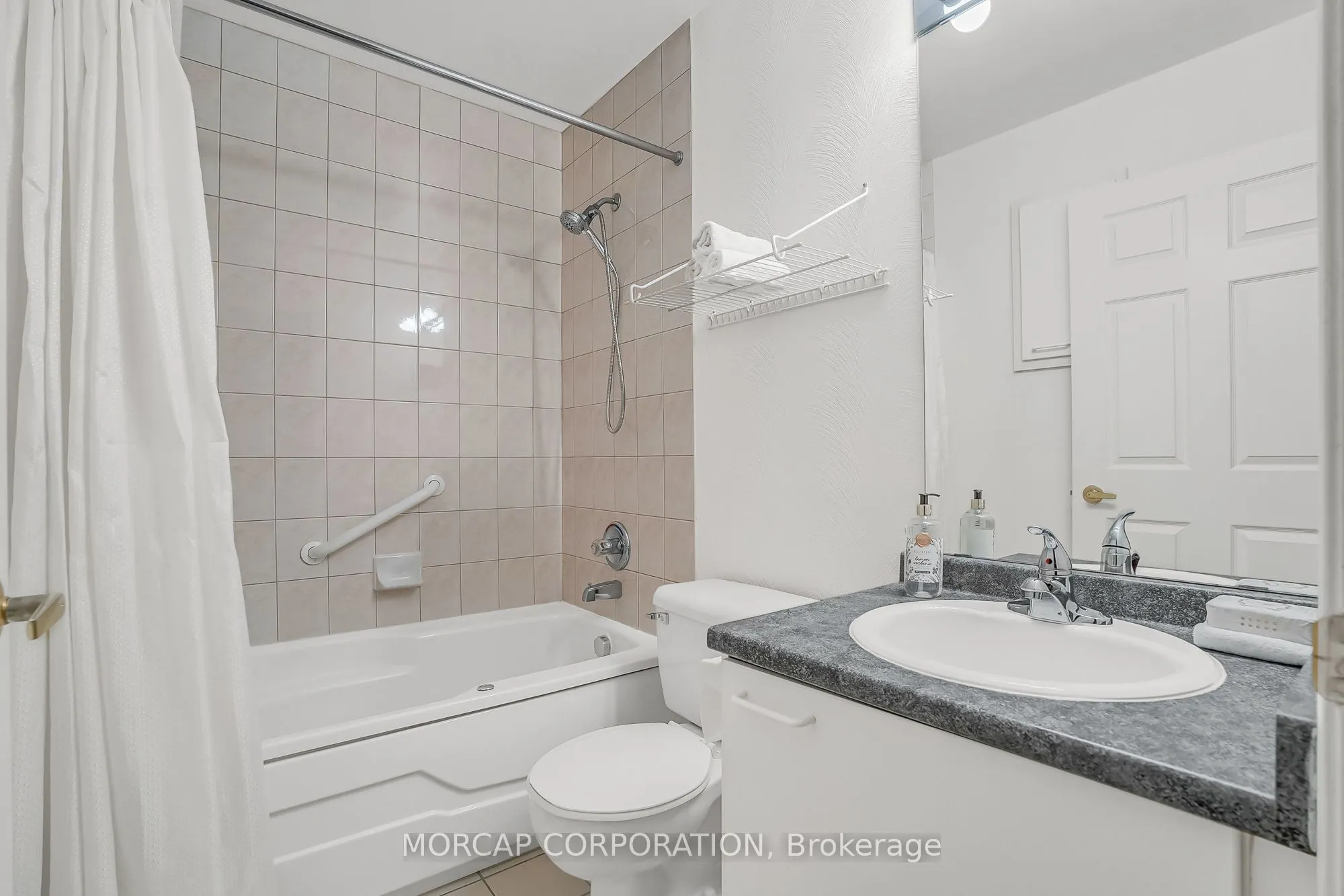 600 Eglinton Avenue E, #109