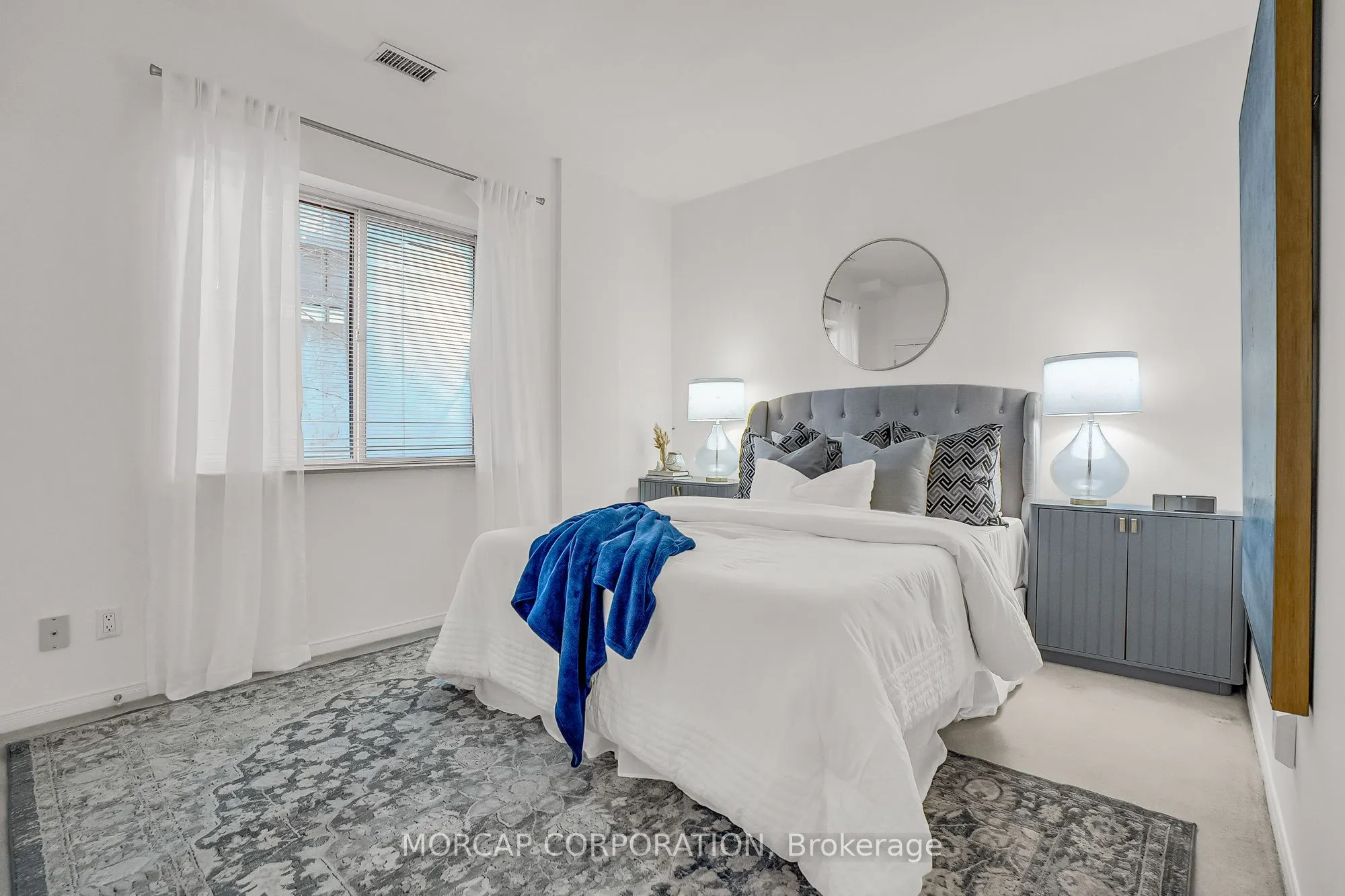 600 Eglinton Avenue E, #109