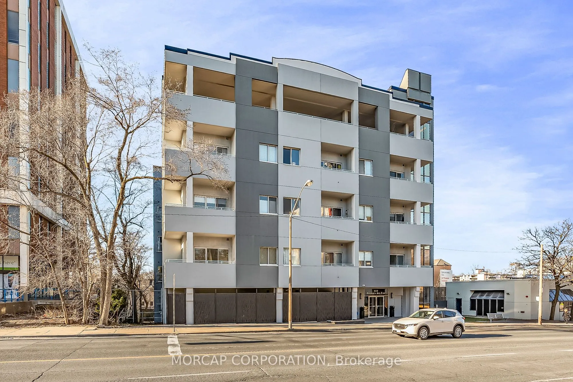 600 Eglinton Avenue E, #109