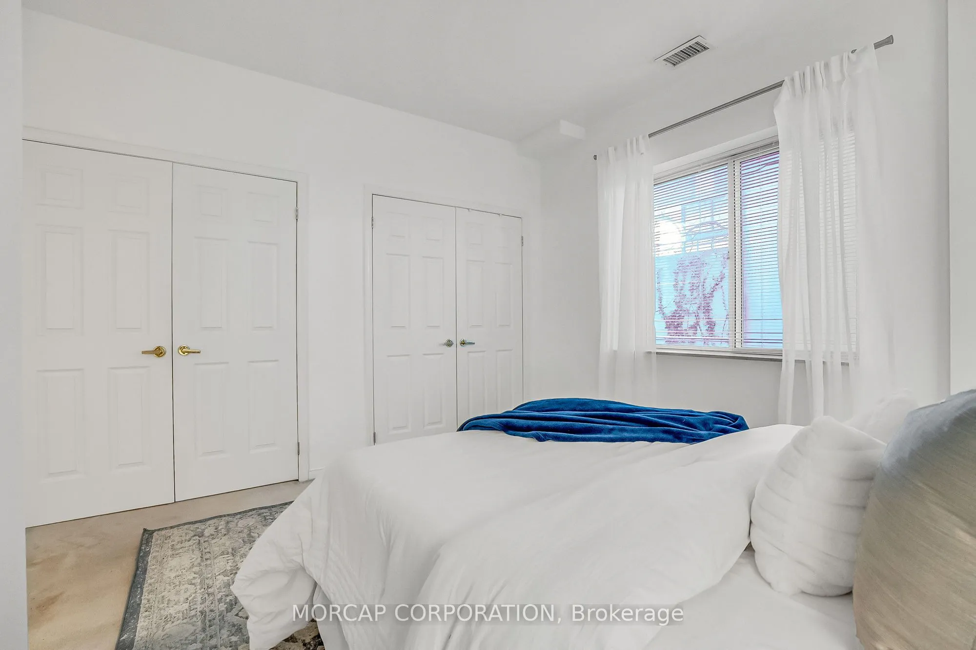 600 Eglinton Avenue E, #109