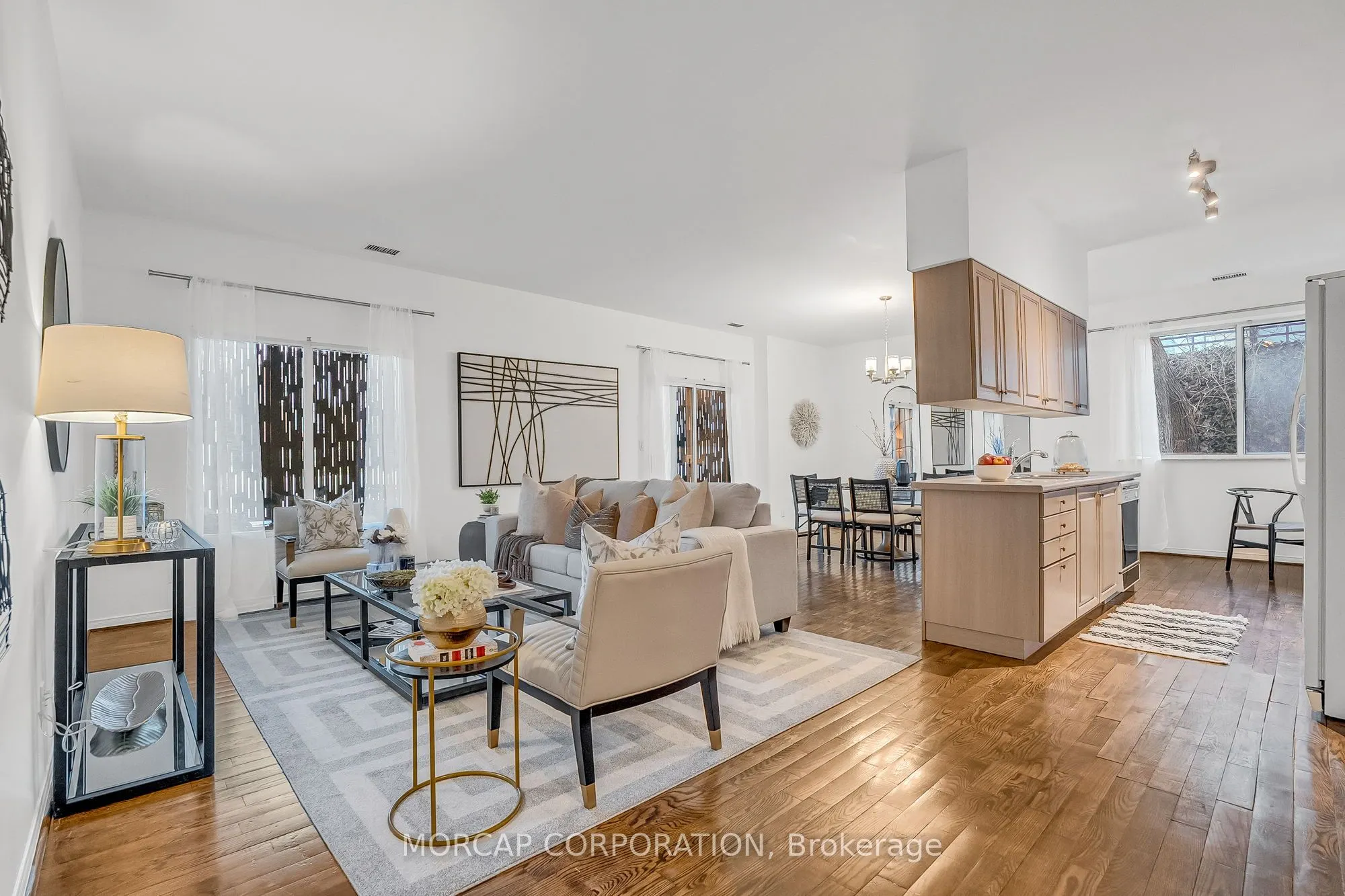 600 Eglinton Avenue E, #109