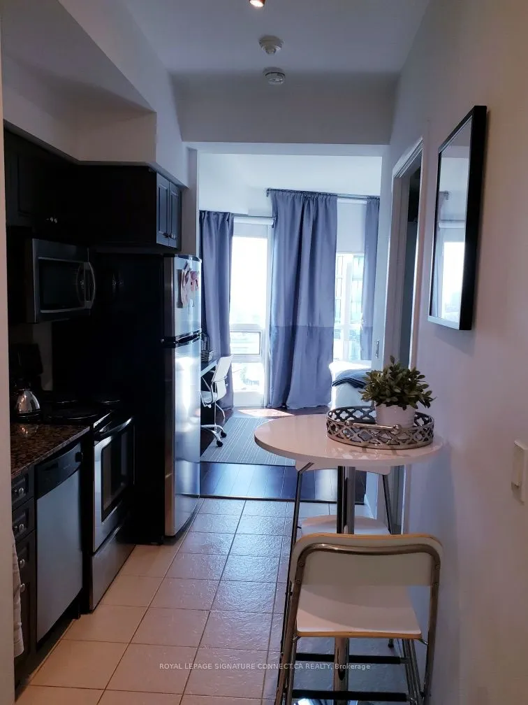 215 Fort York Boulevard, #2706
