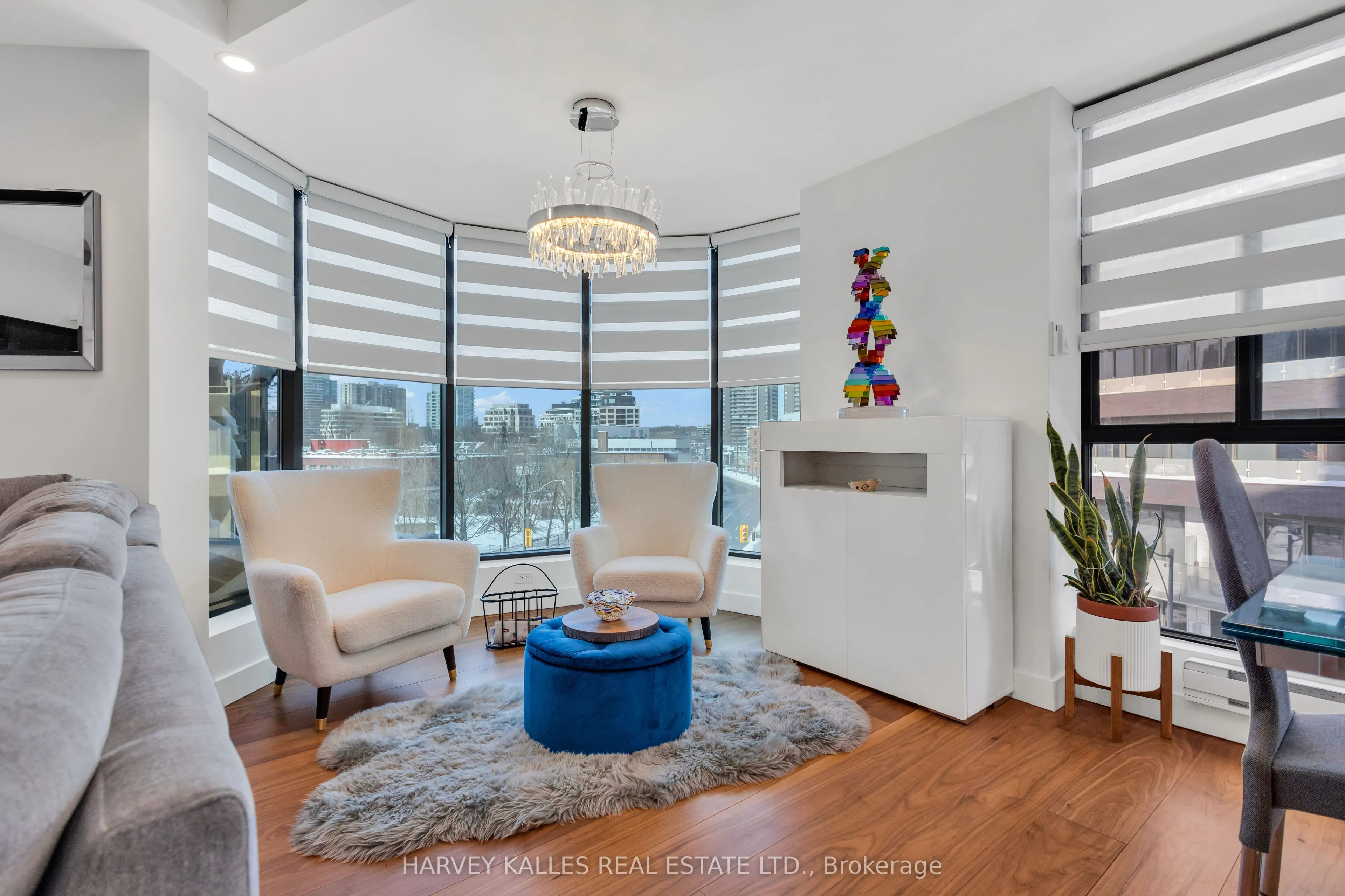 1331 Bay Street, #402