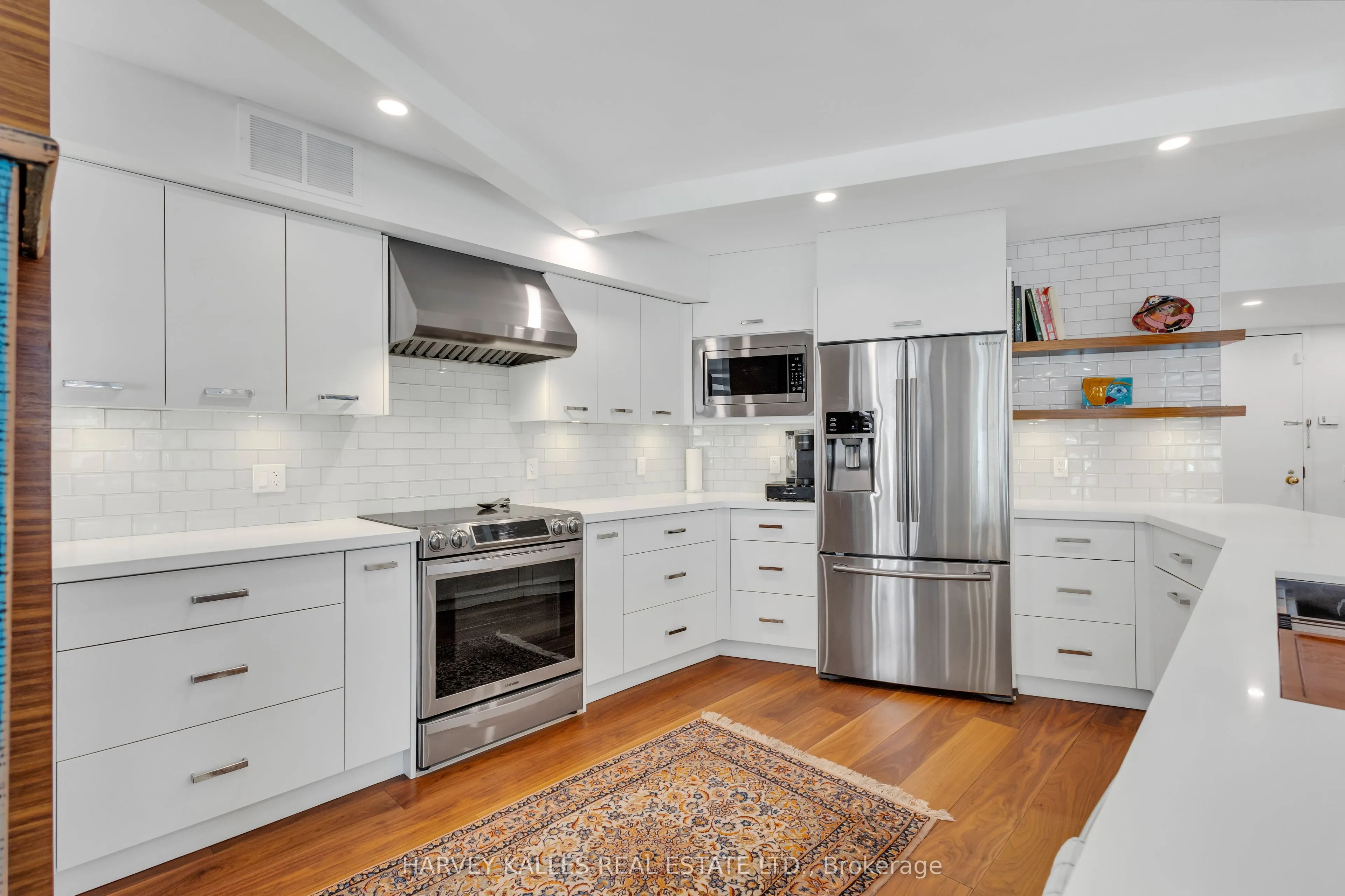 1331 Bay Street, #402