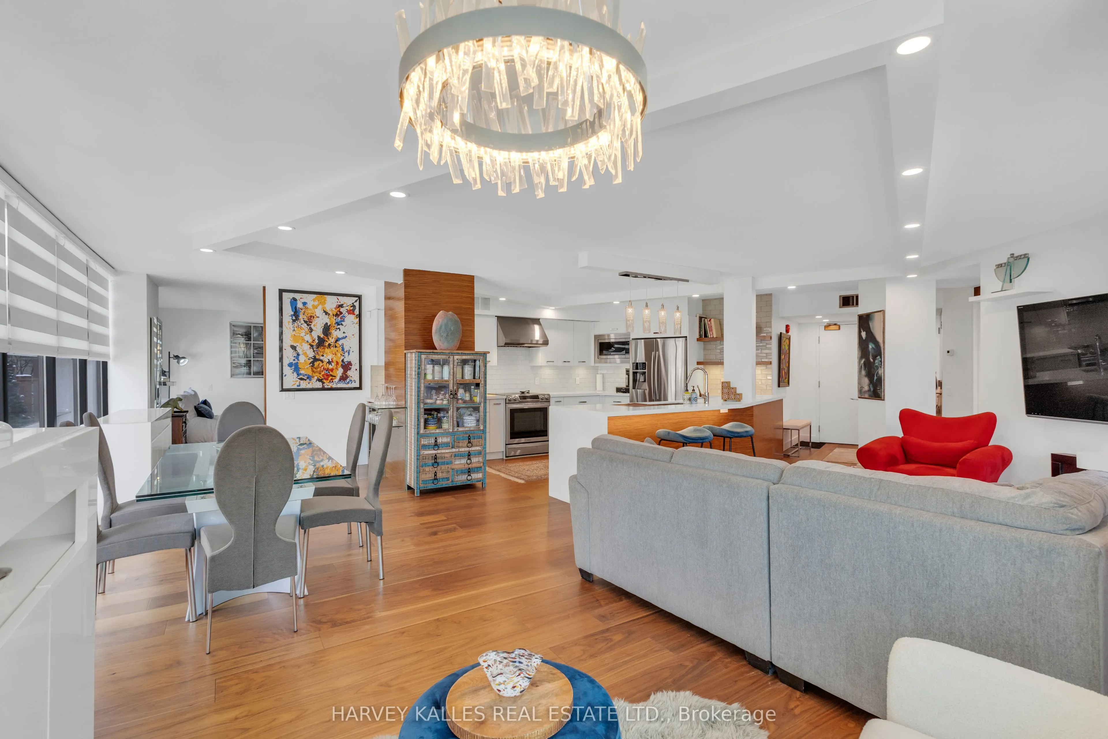 1331 Bay Street, #402