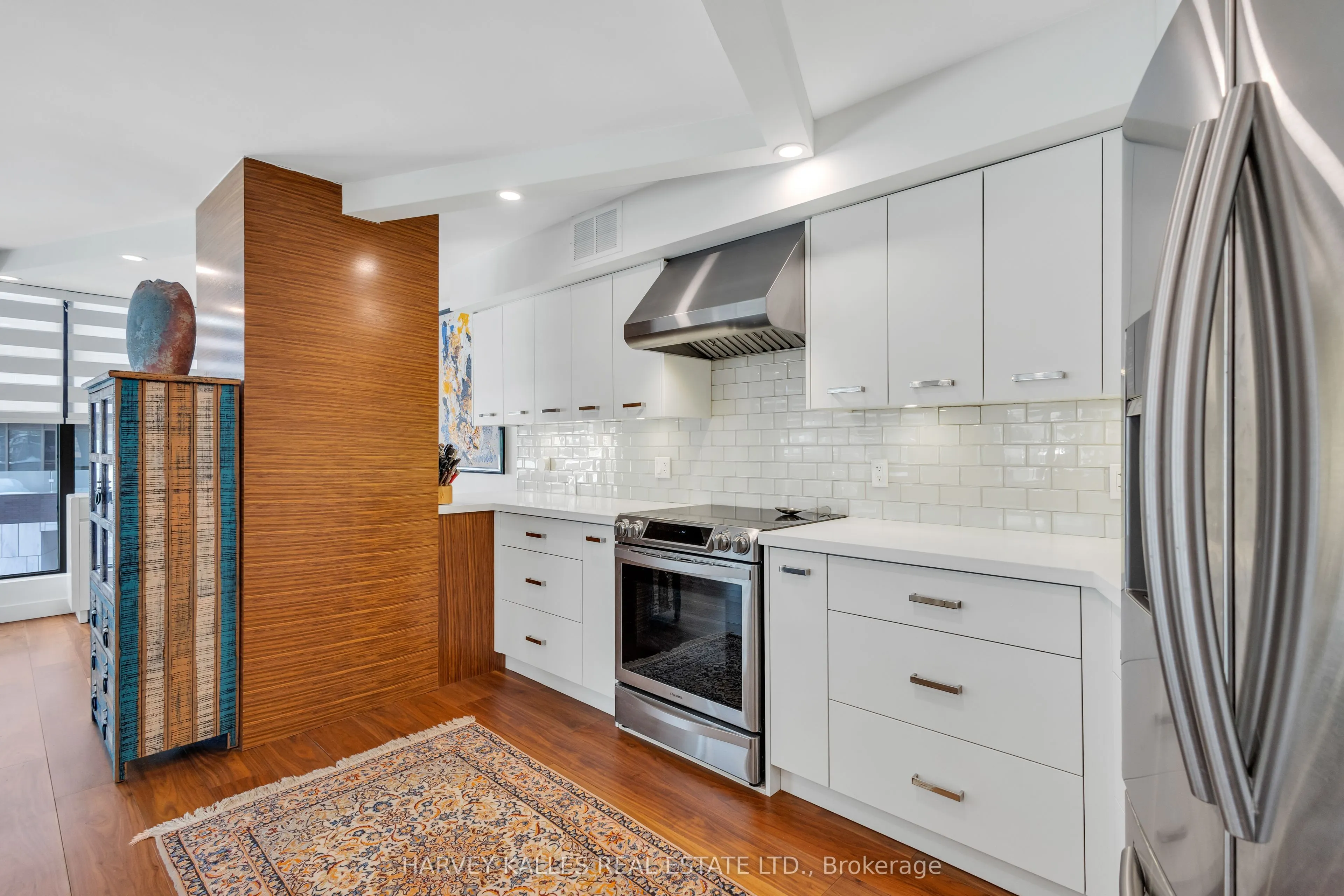 1331 Bay Street, #402