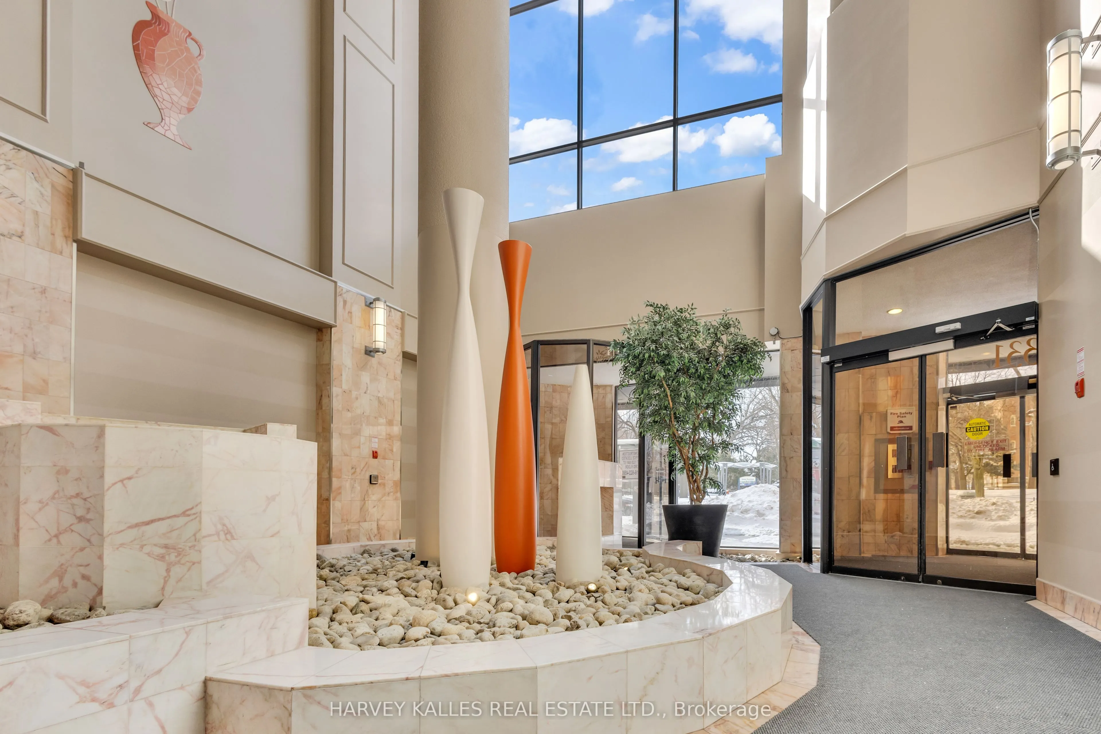 1331 Bay Street, #402