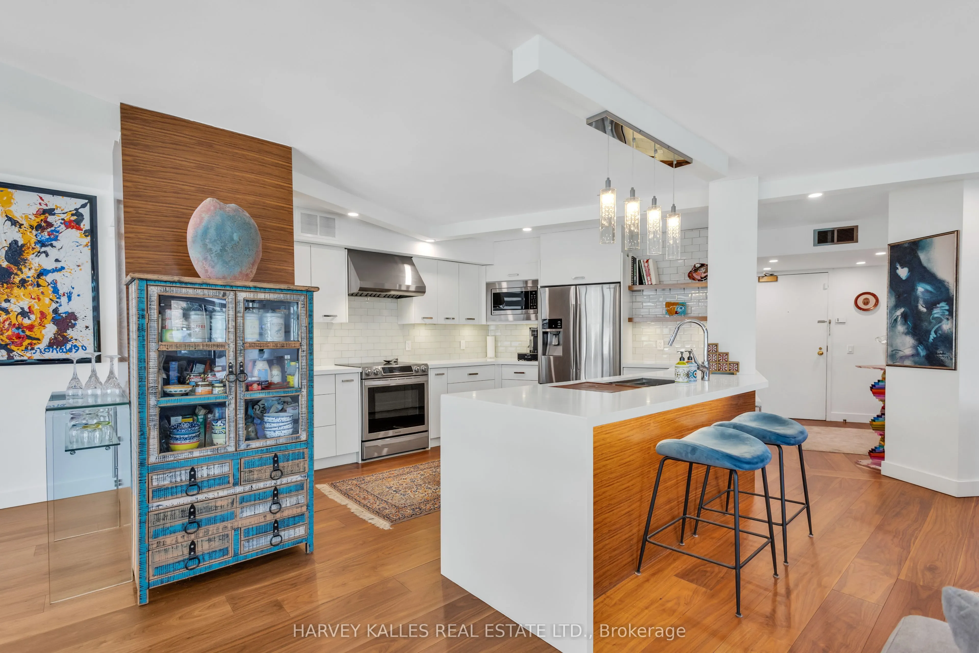 1331 Bay Street, #402