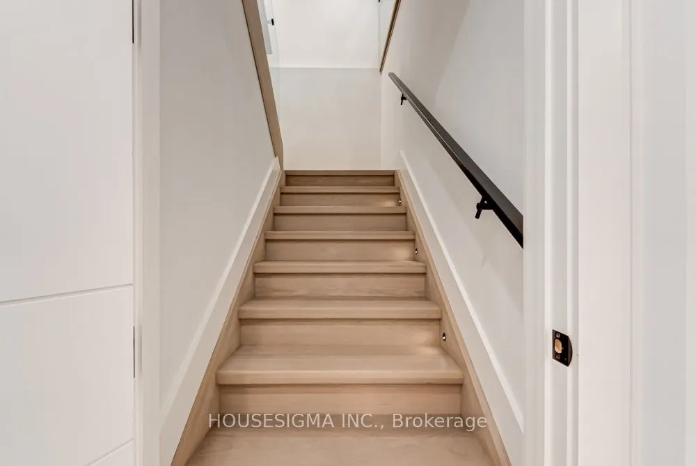 188 Duplex Avenue