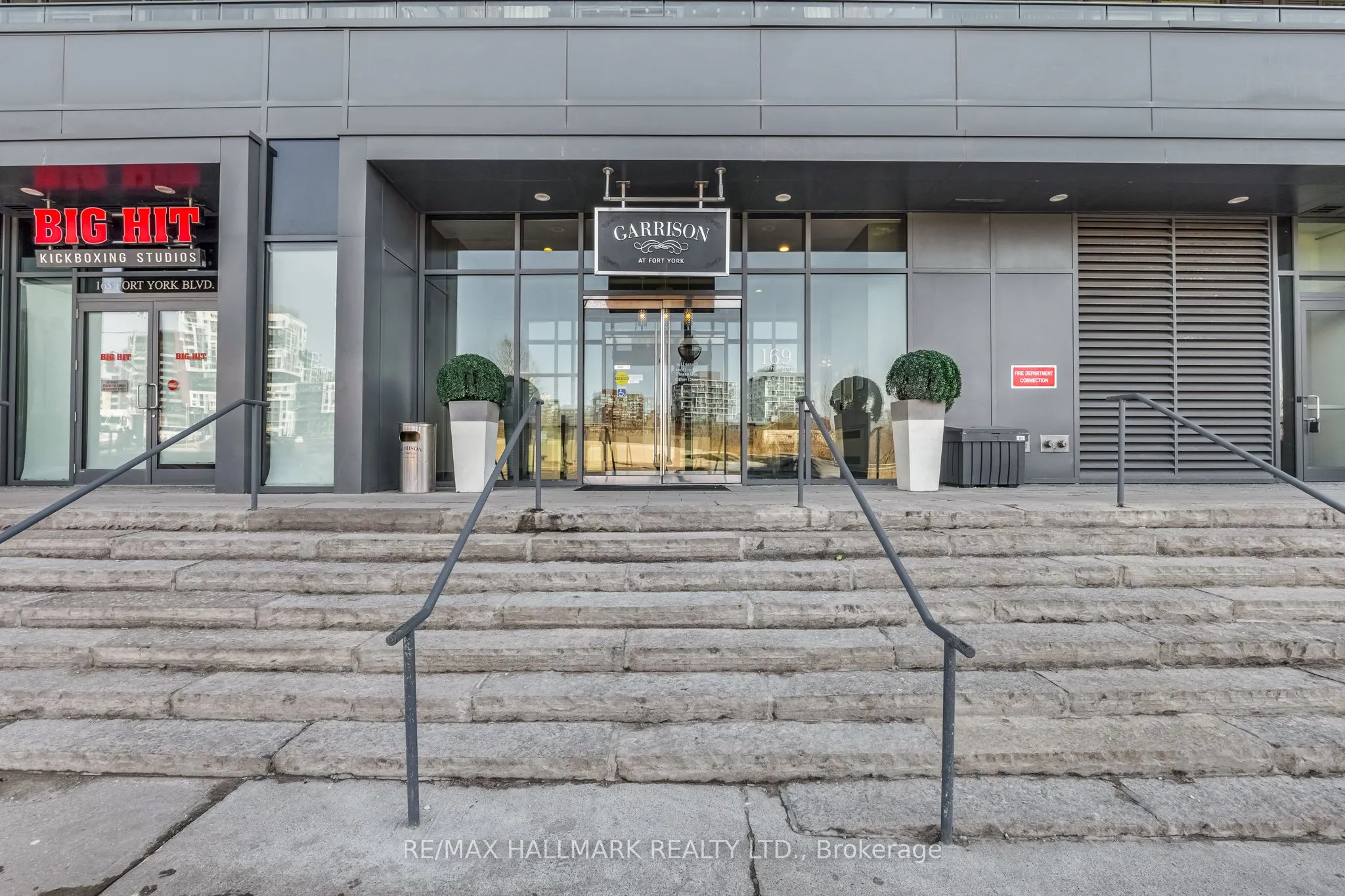 169 Fort York Boulevard #913