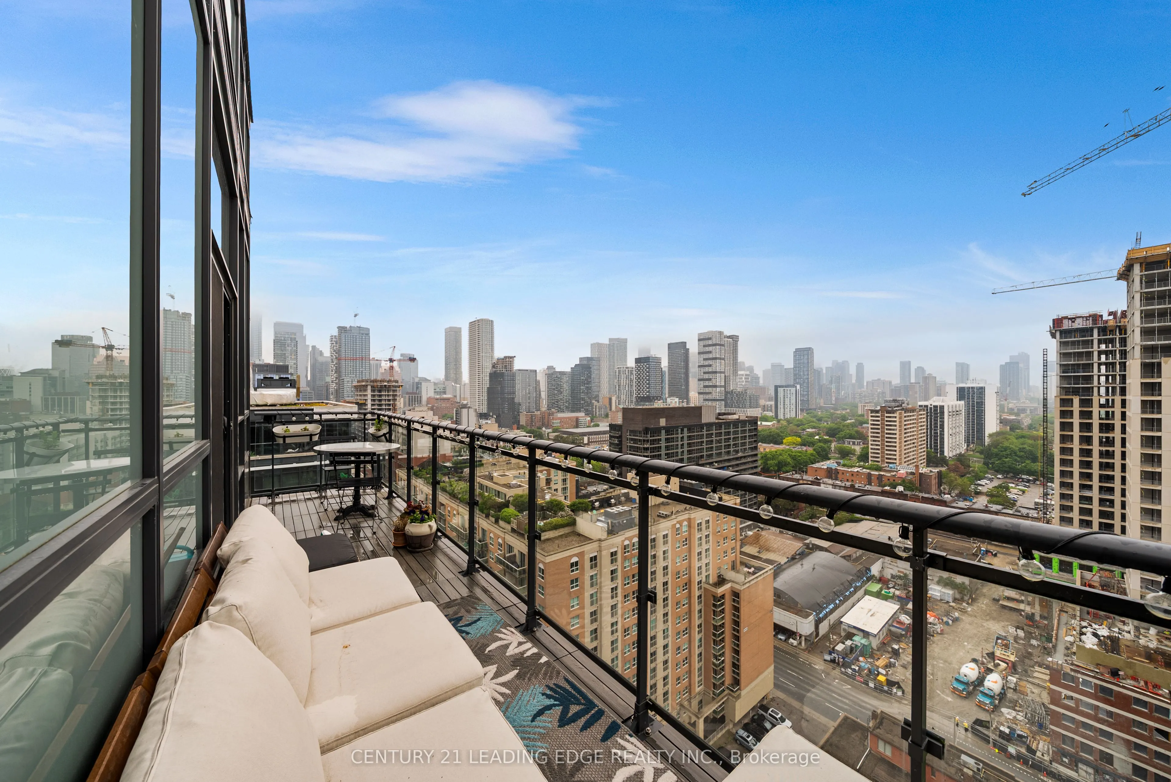 460 Adelaide Street E #Ph203