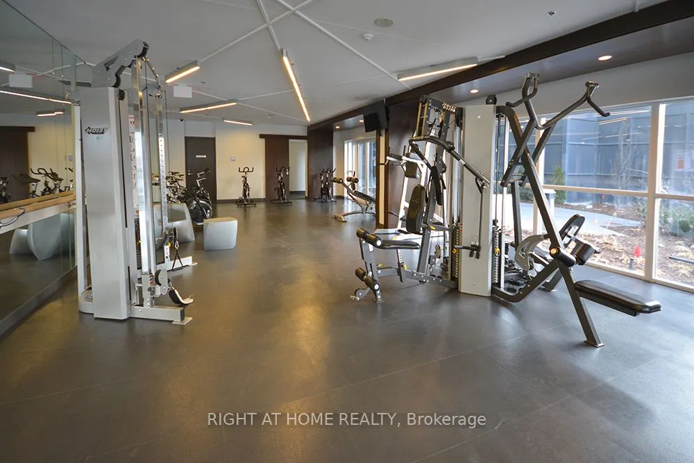 352 Front Street W, #1110