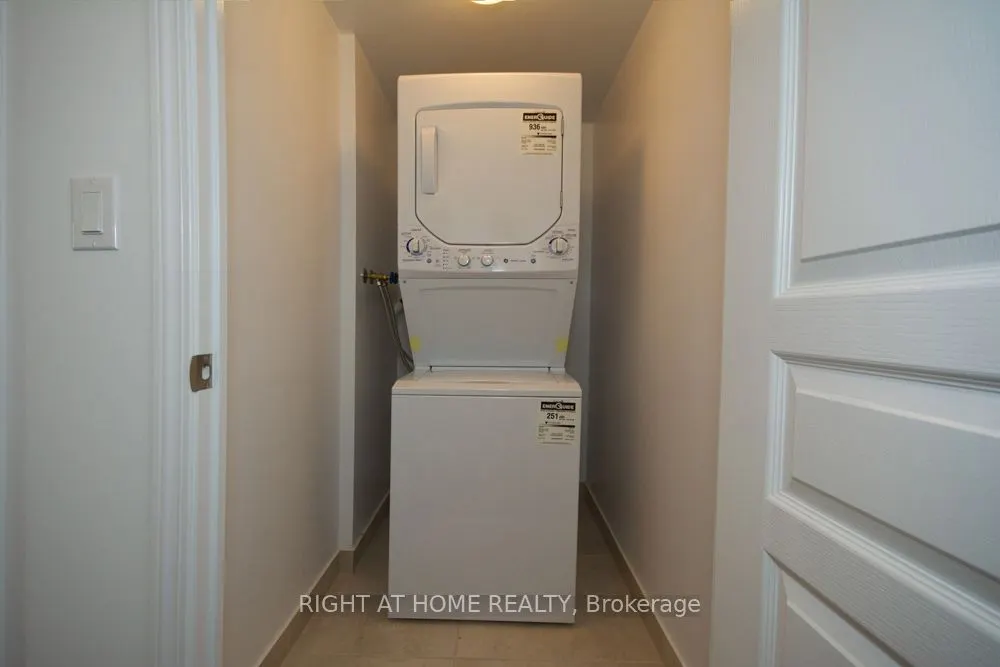 352 Front Street W, #1110