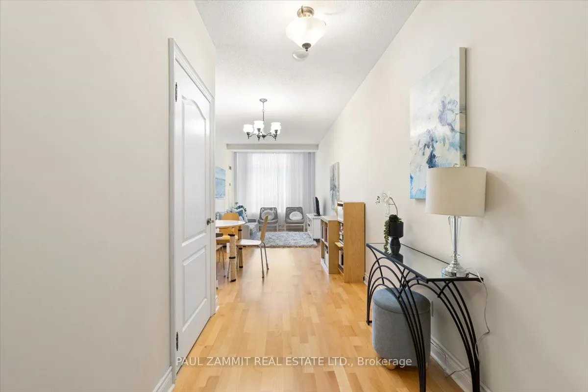 1 Clairtrell Road, #101
