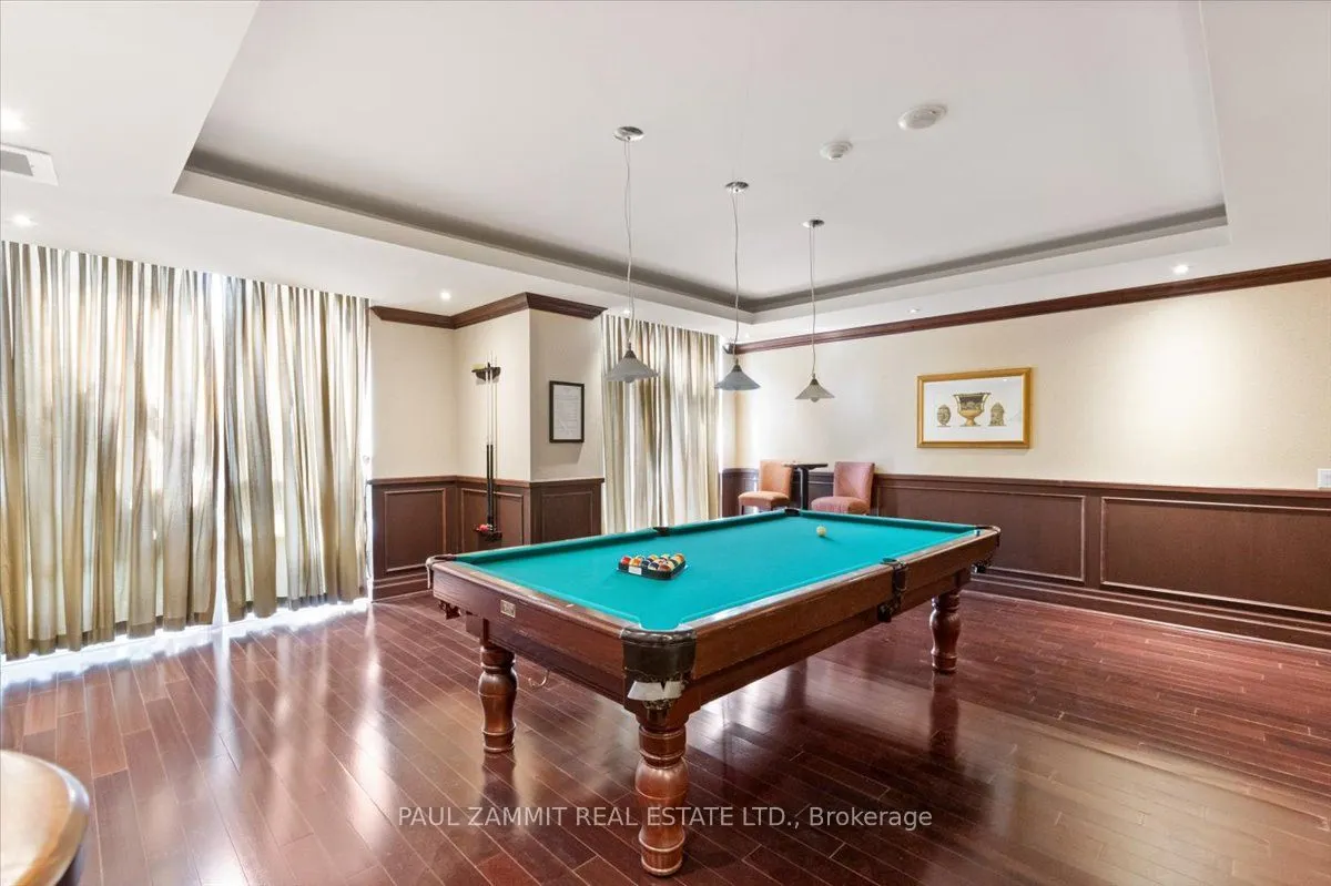 1 Clairtrell Road, #101
