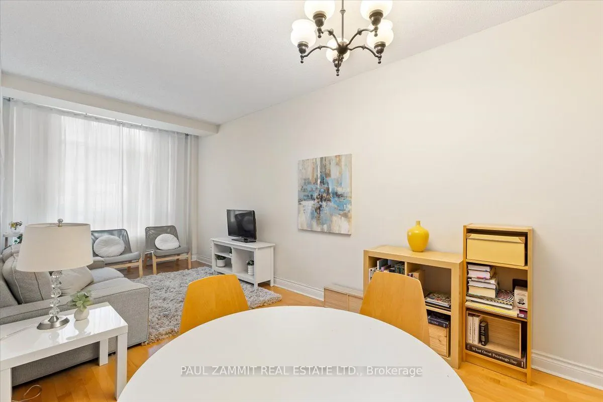 1 Clairtrell Road, #101