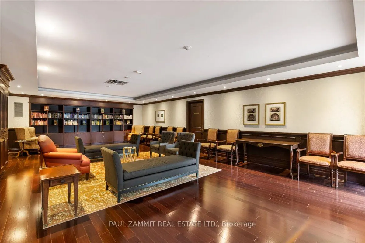 1 Clairtrell Road, #101